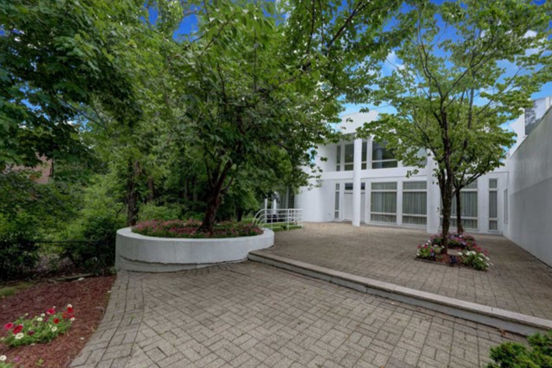 14 Rionda Court