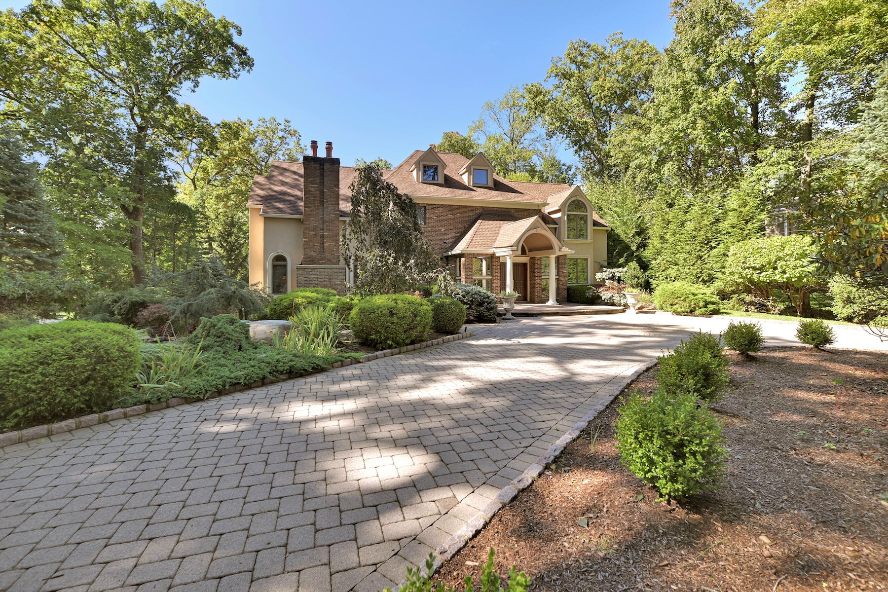 9 Union Avenue