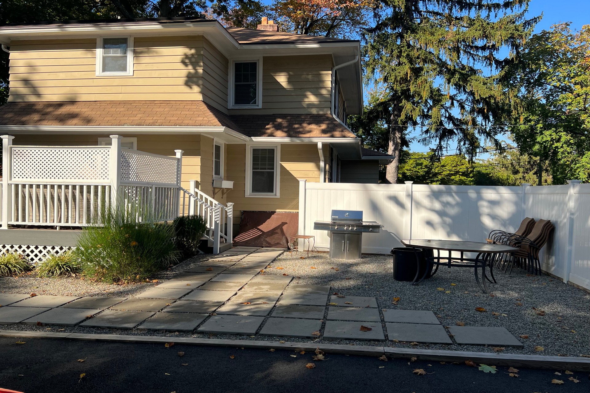 40 Saint Albans Place
