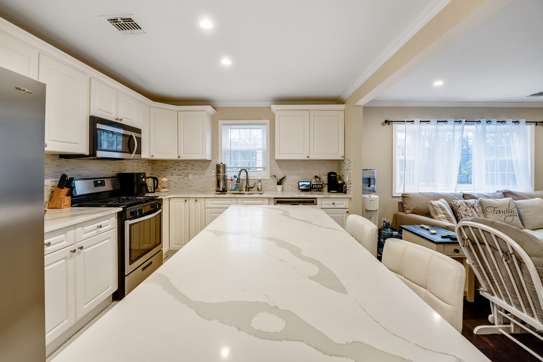 121 Dawes Highway