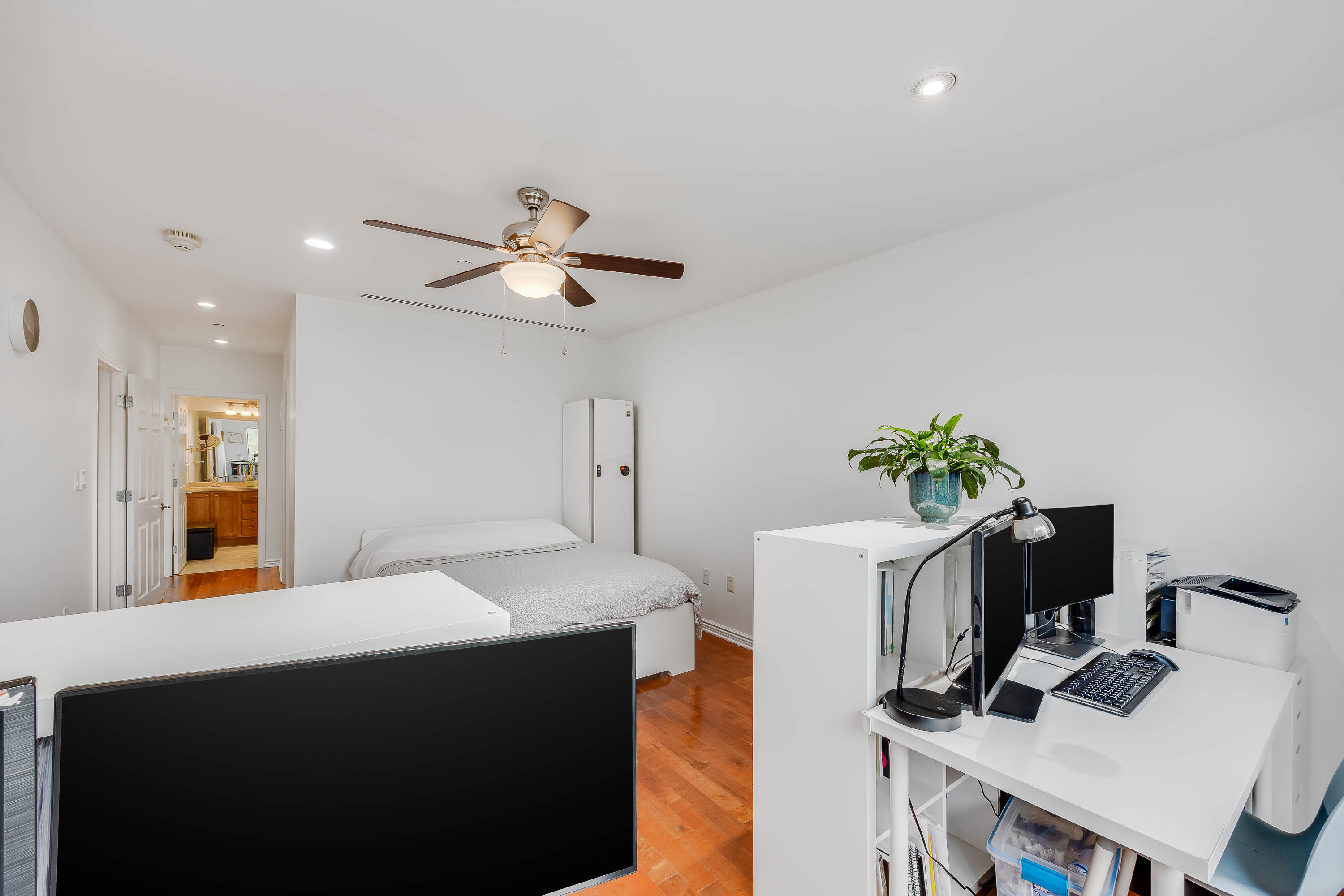 1 Orient Way, #209