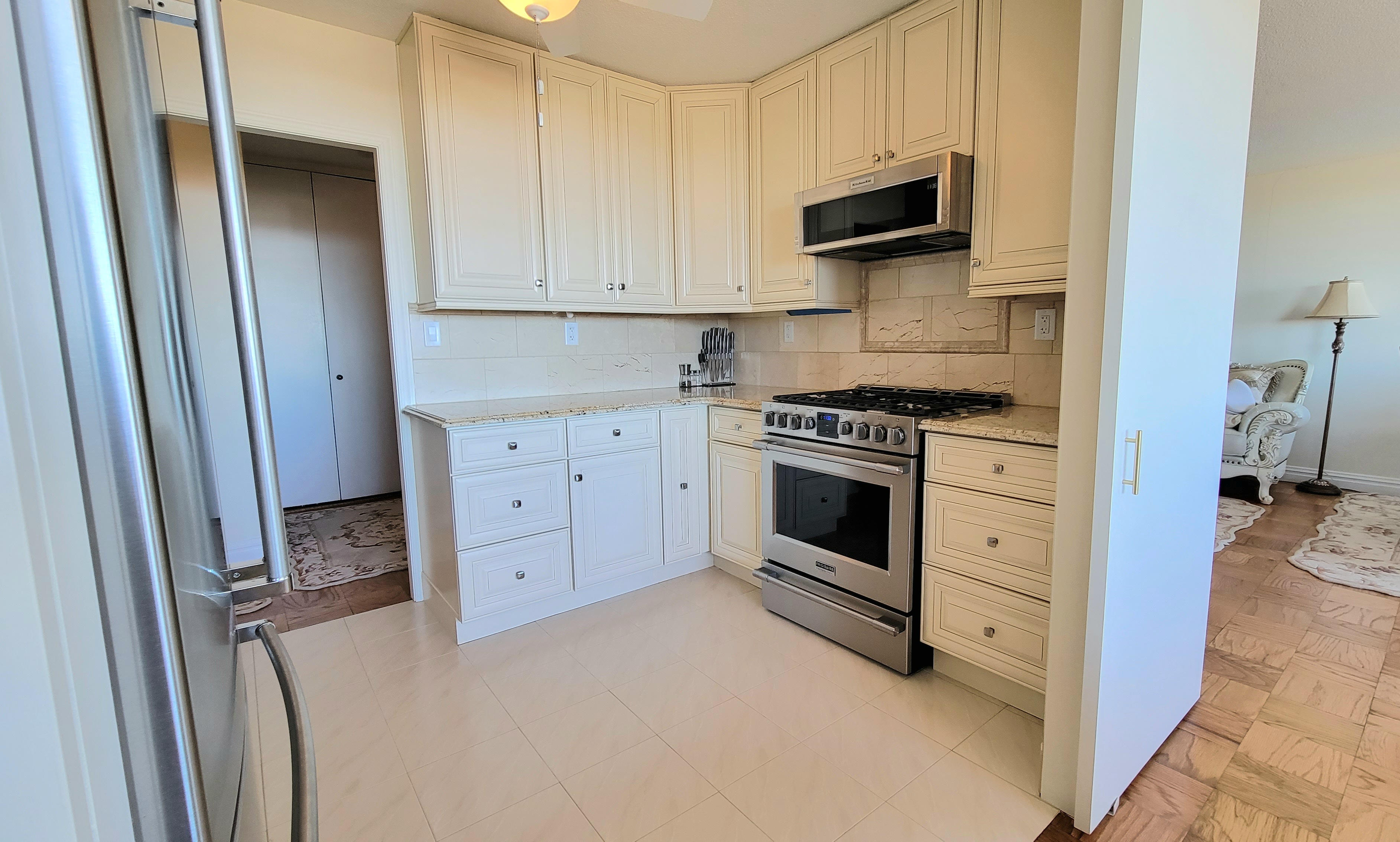 2150 Center Avenue, #21D 