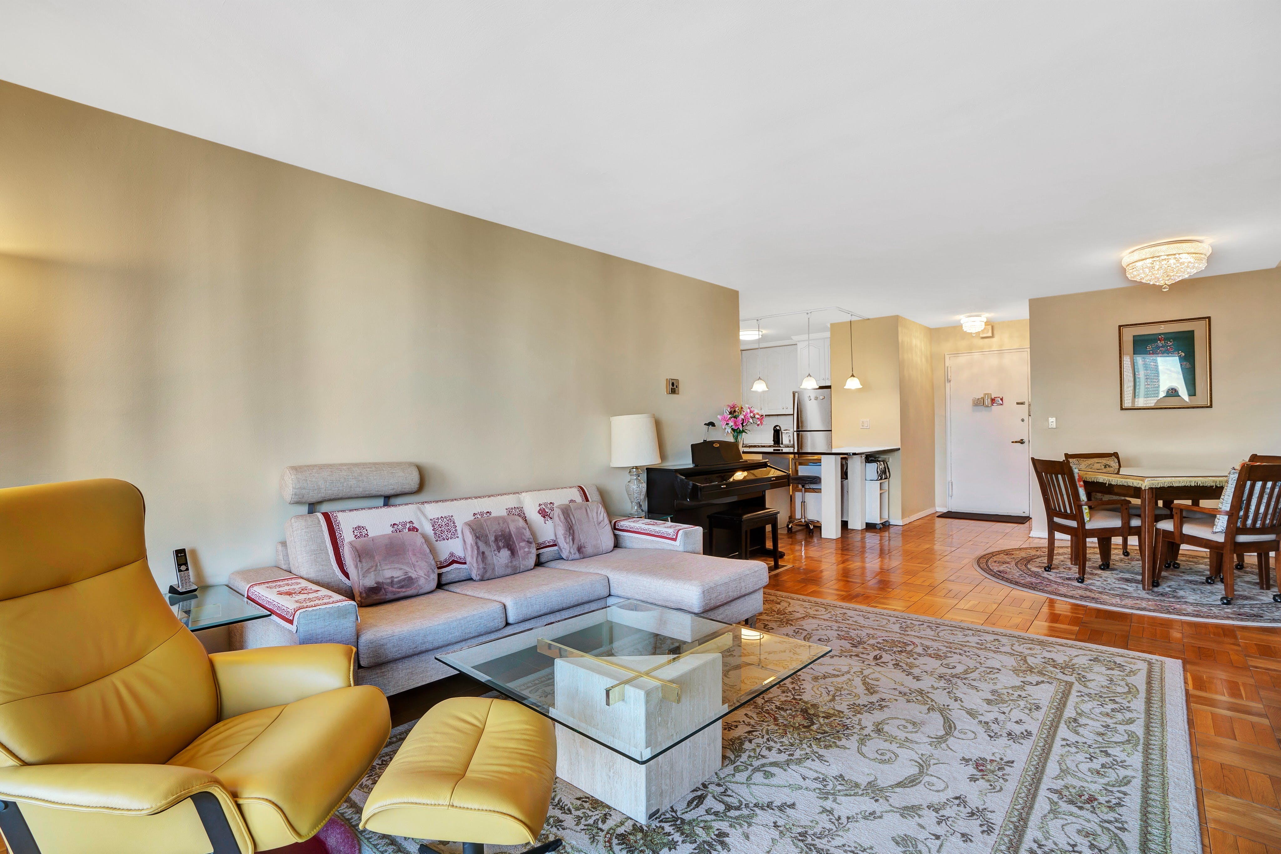 2000 Linwood Avenue, #10O