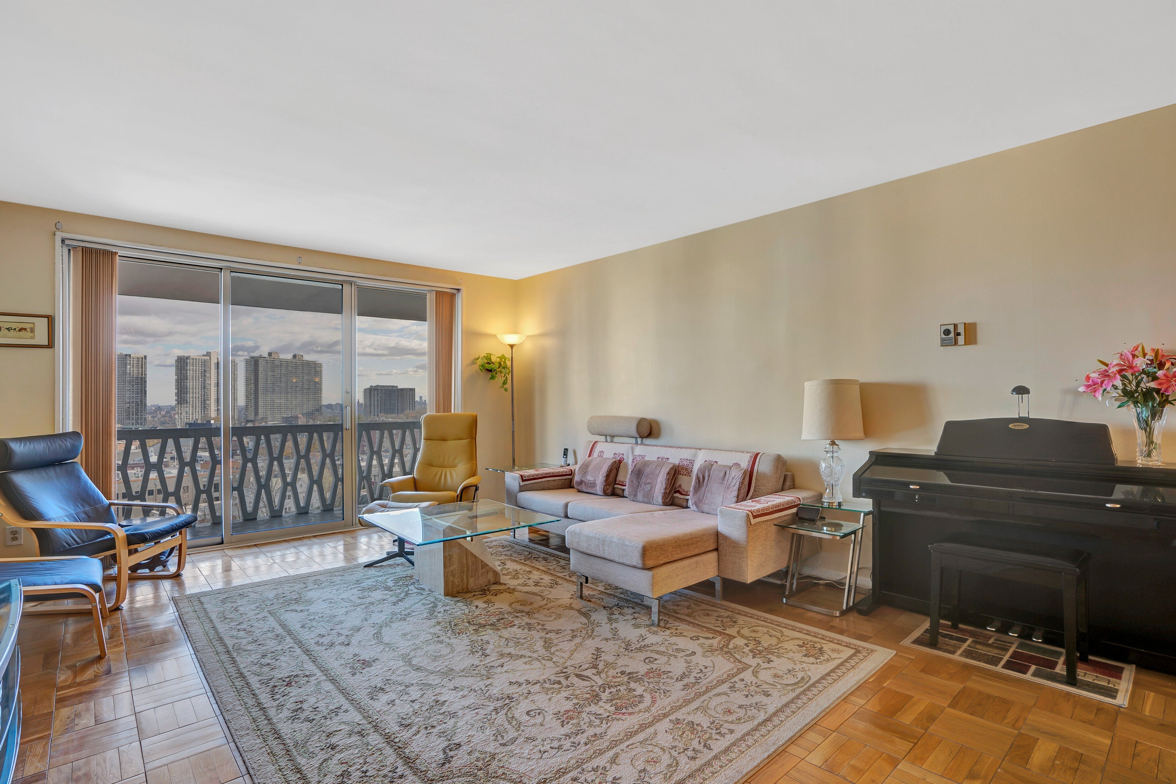 2000 Linwood Avenue, #10O