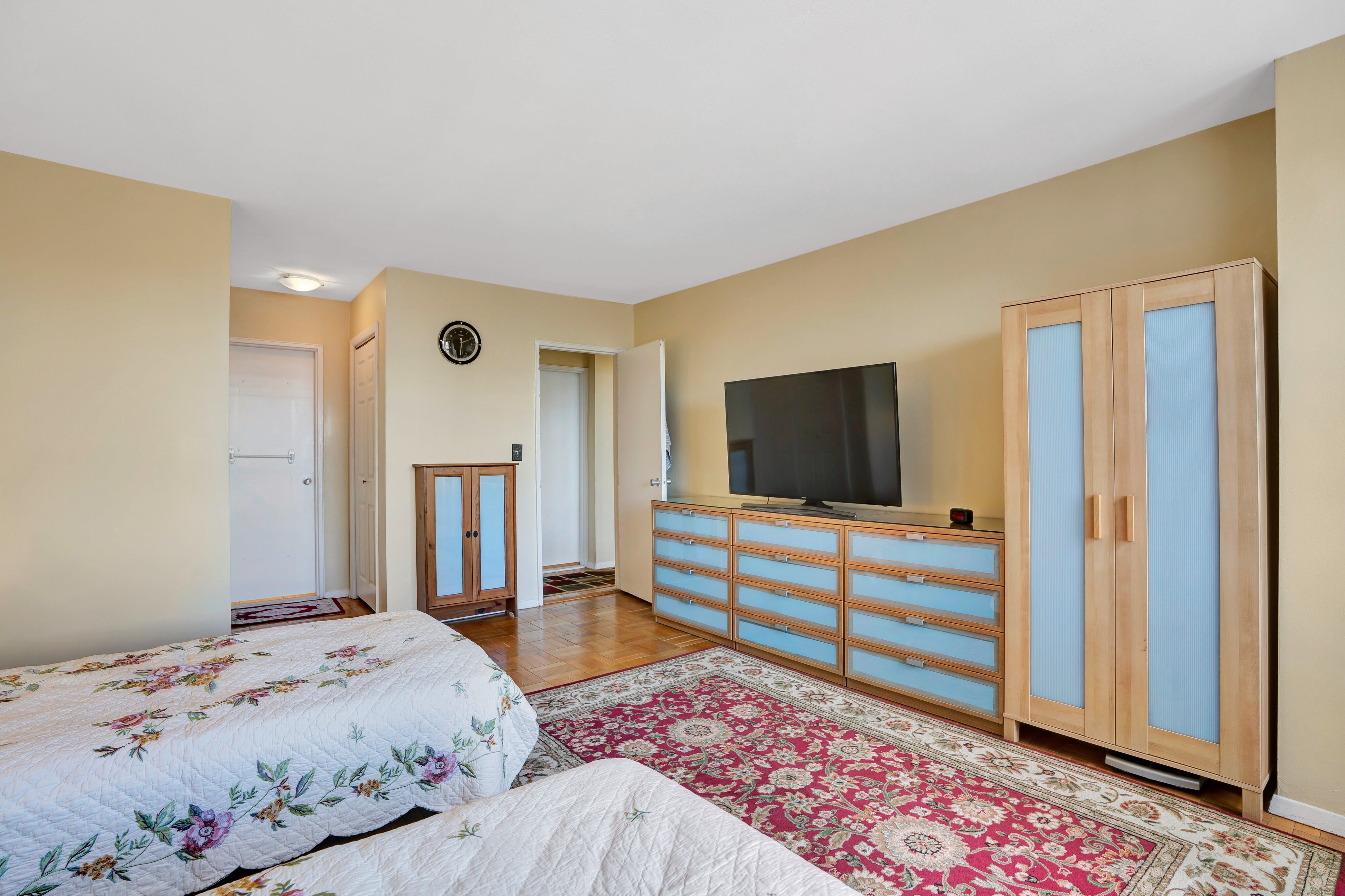 2000 Linwood Avenue, #10O