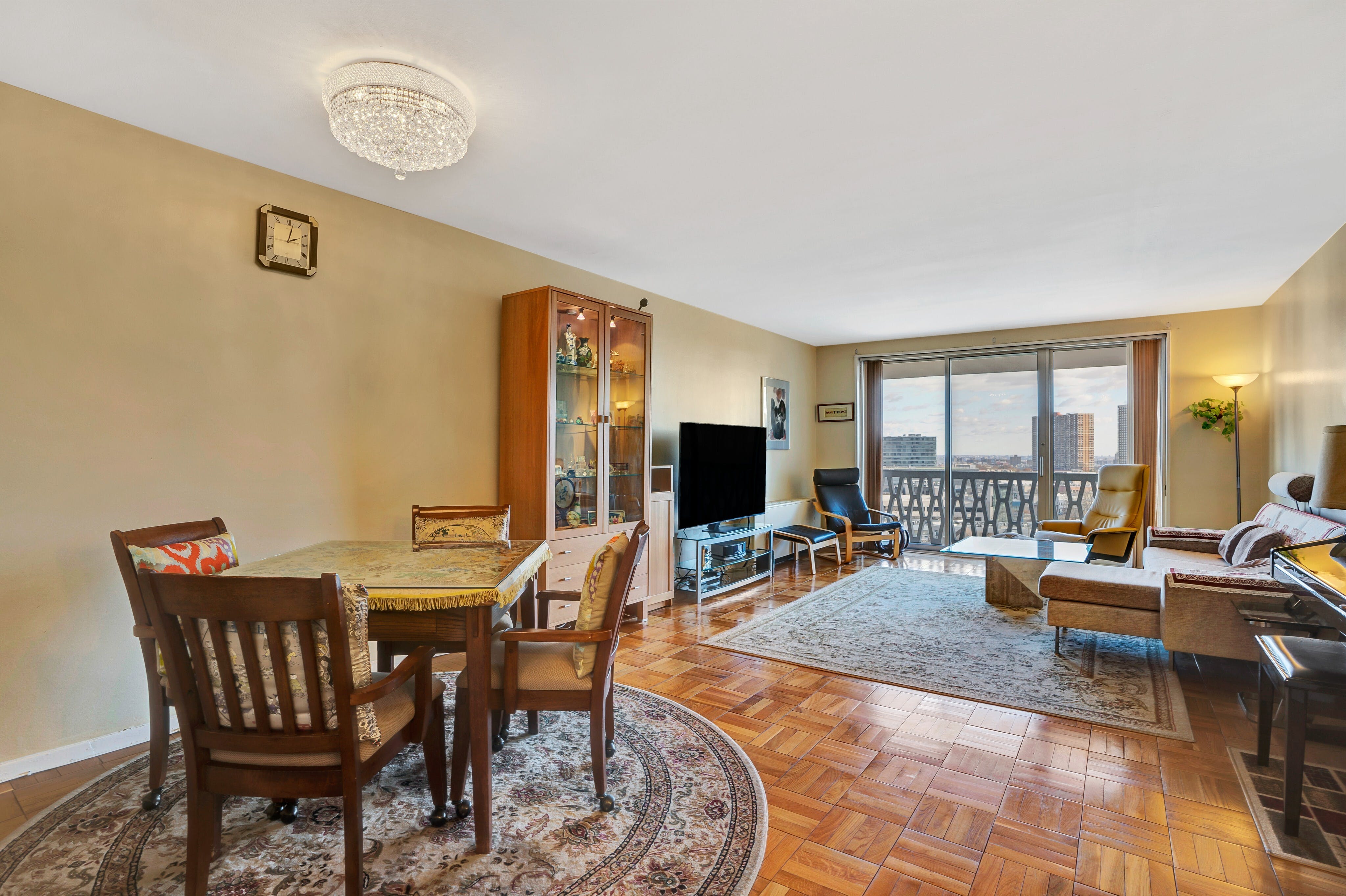 2000 Linwood Avenue, #10O