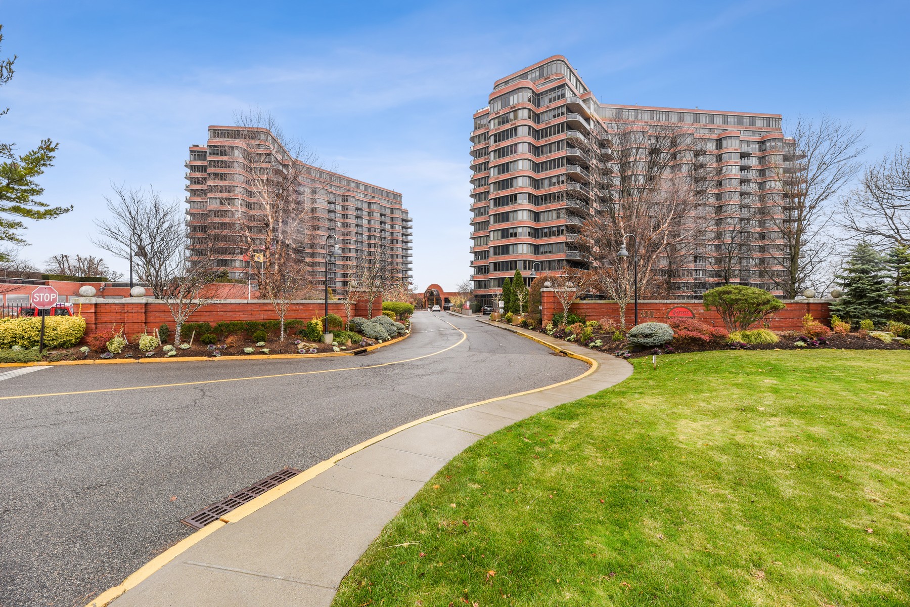 100 Carlyle Drive Unit 6CN