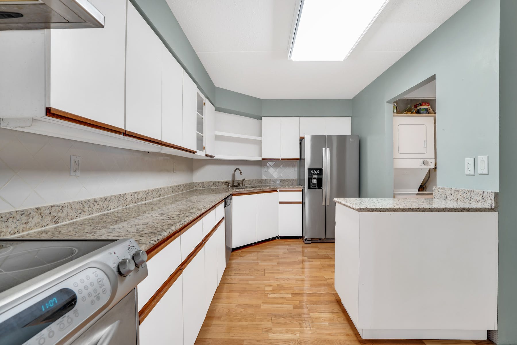 1077 River Road, #313