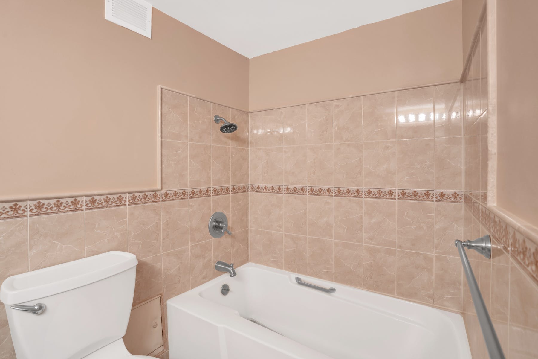 1077 River Road, #313