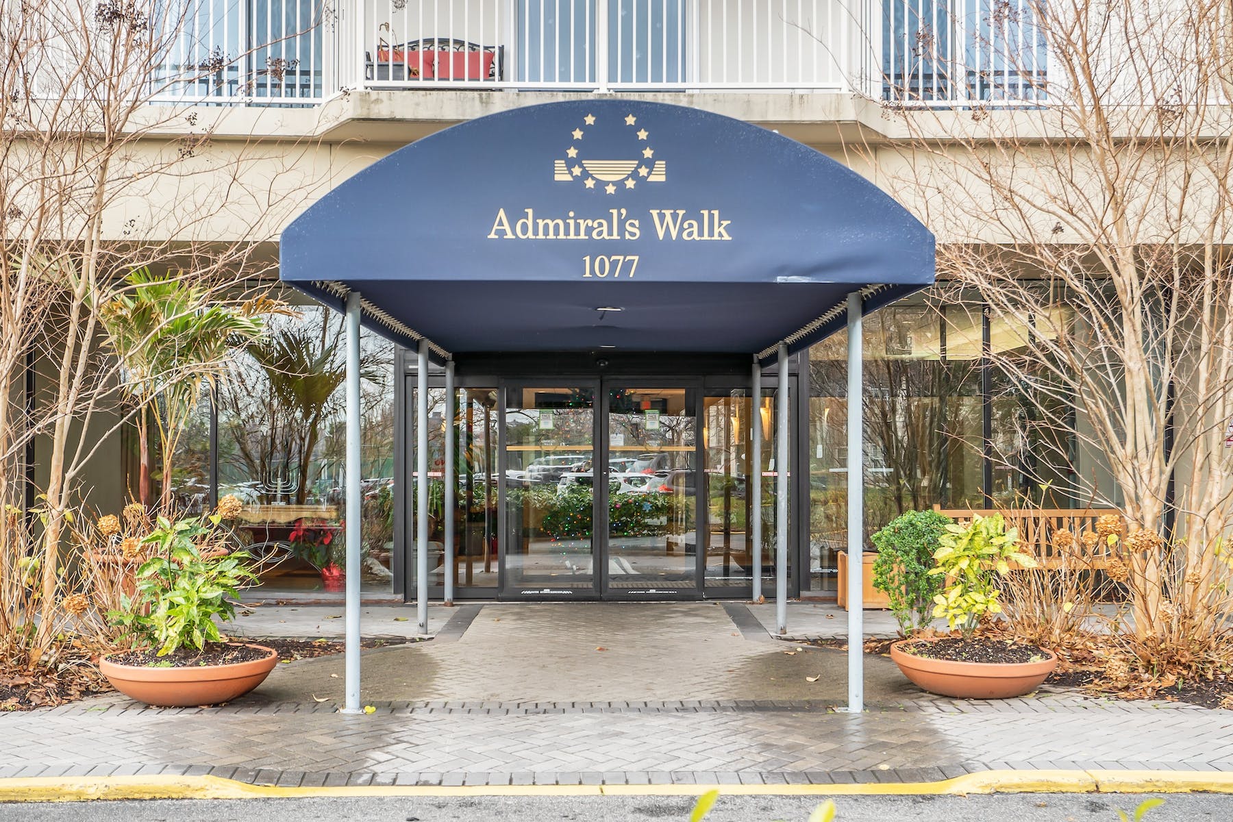 1077 River Road, #313