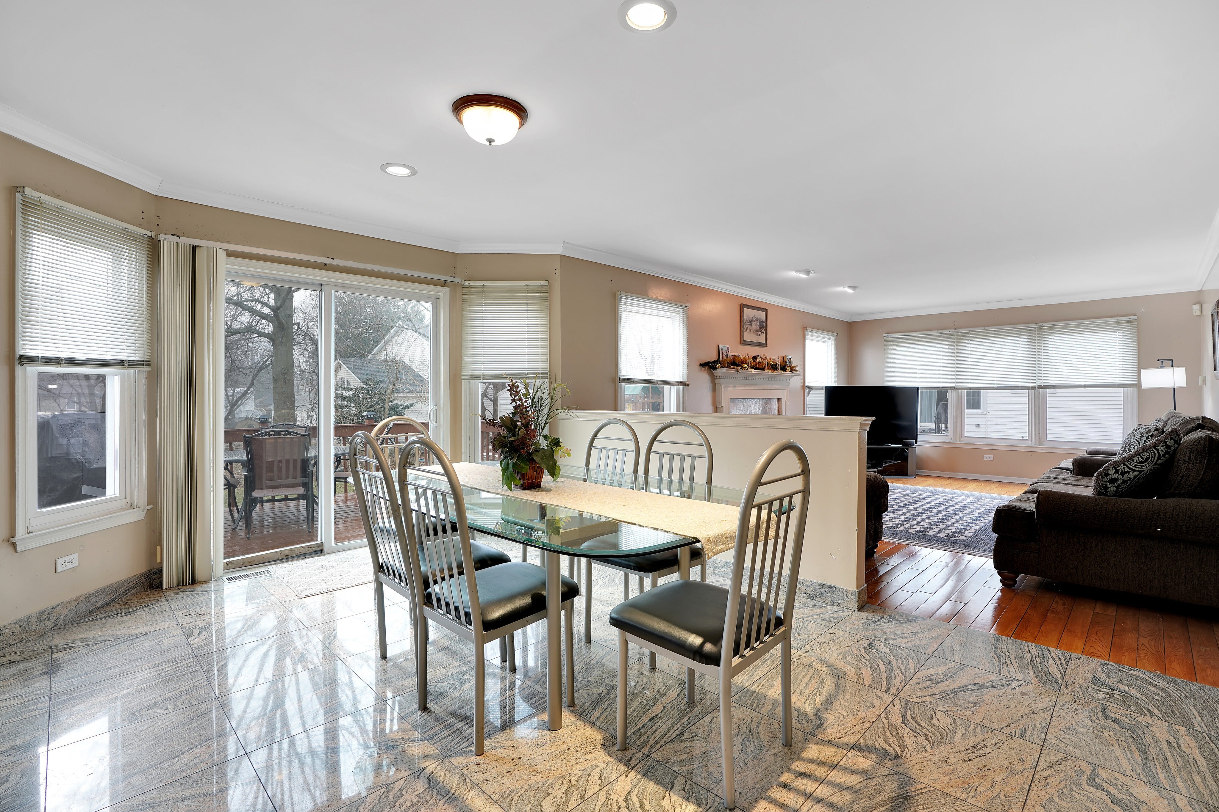 158 Frank Ln 