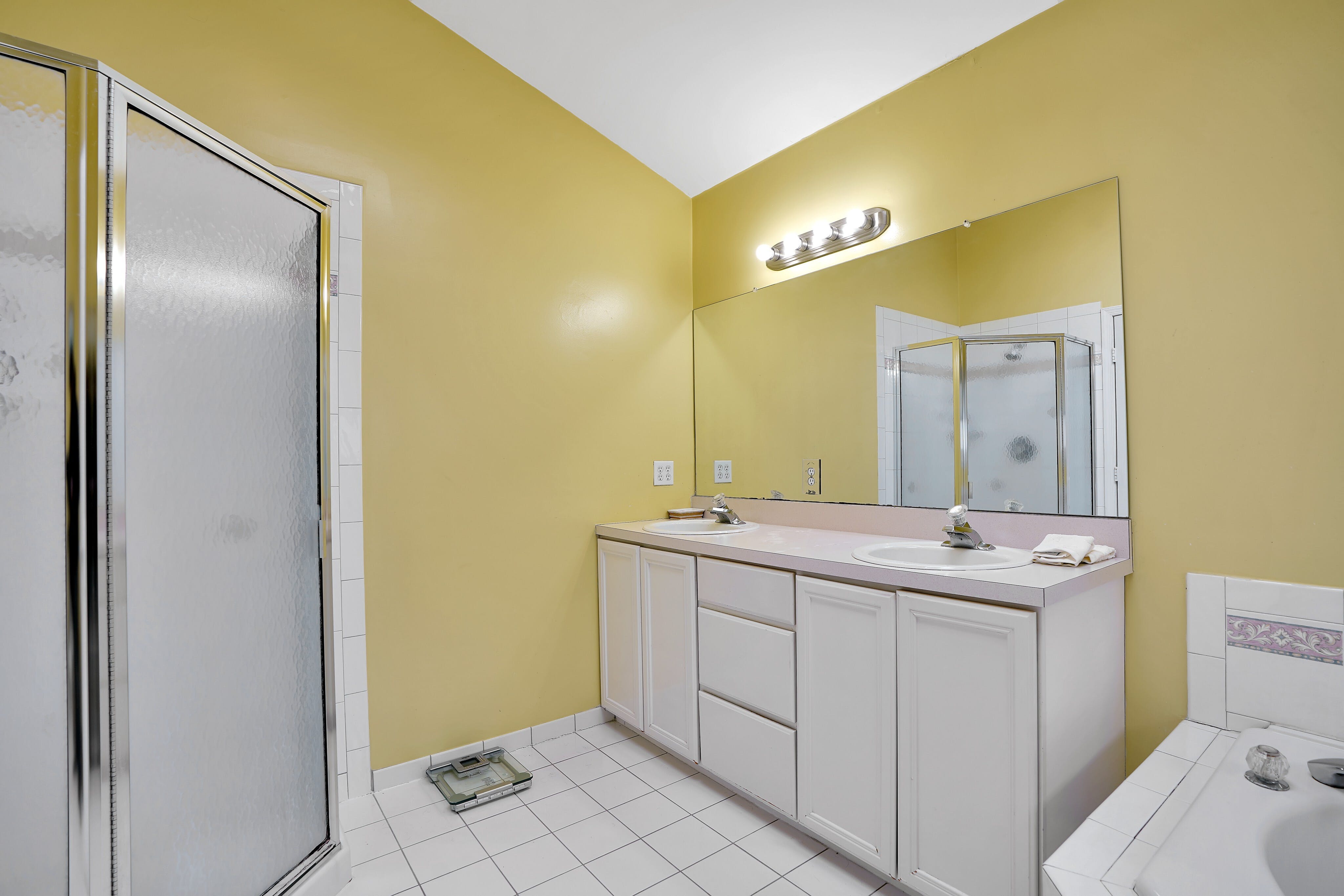 158 Frank Ln 