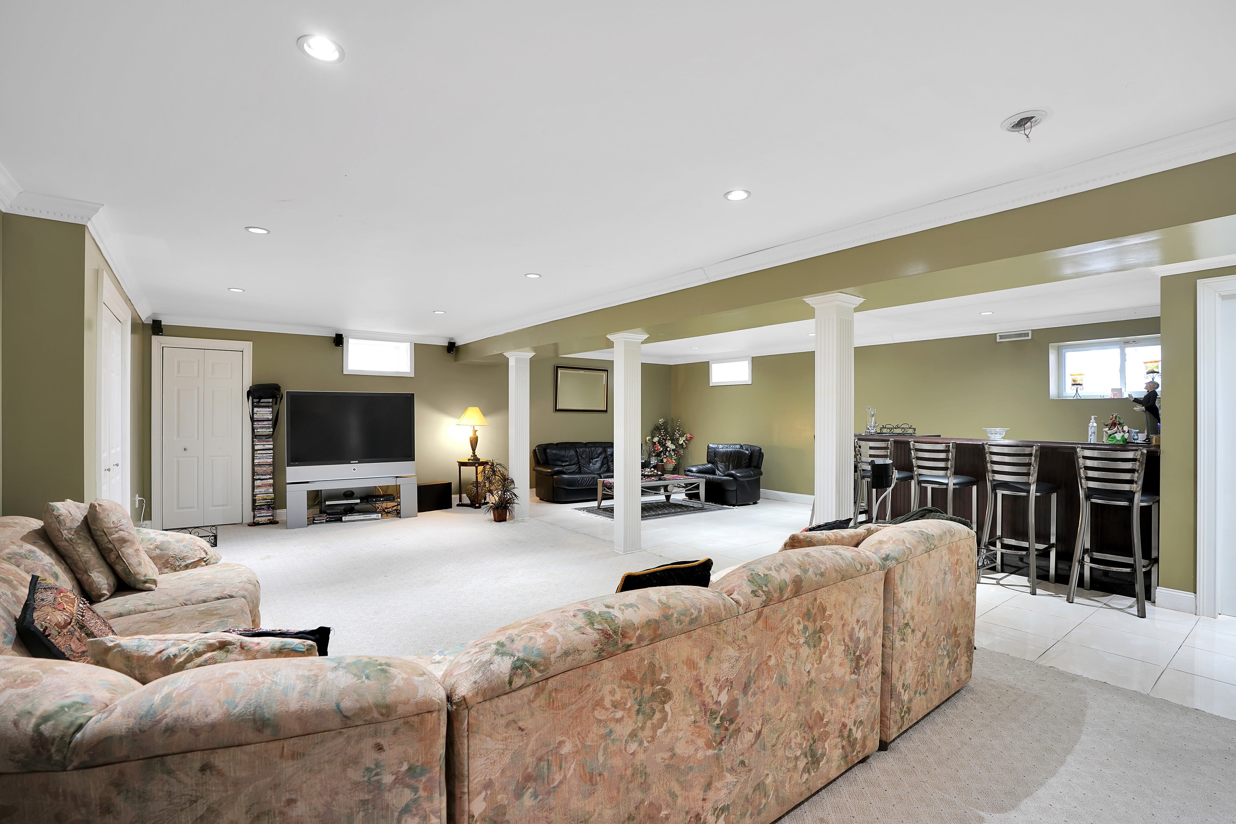 158 Frank Ln 