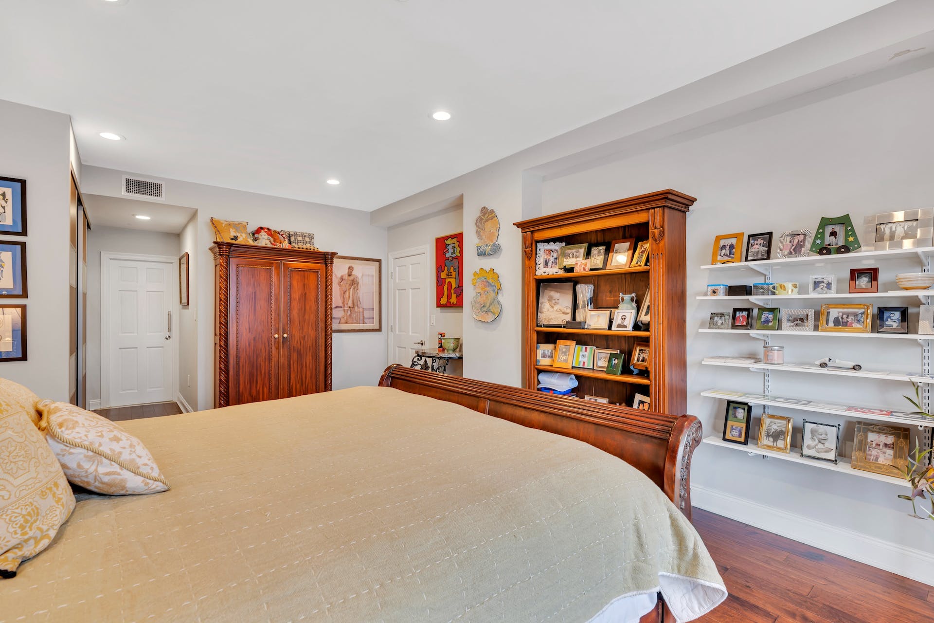 208 Shearwater Court West, #53 
