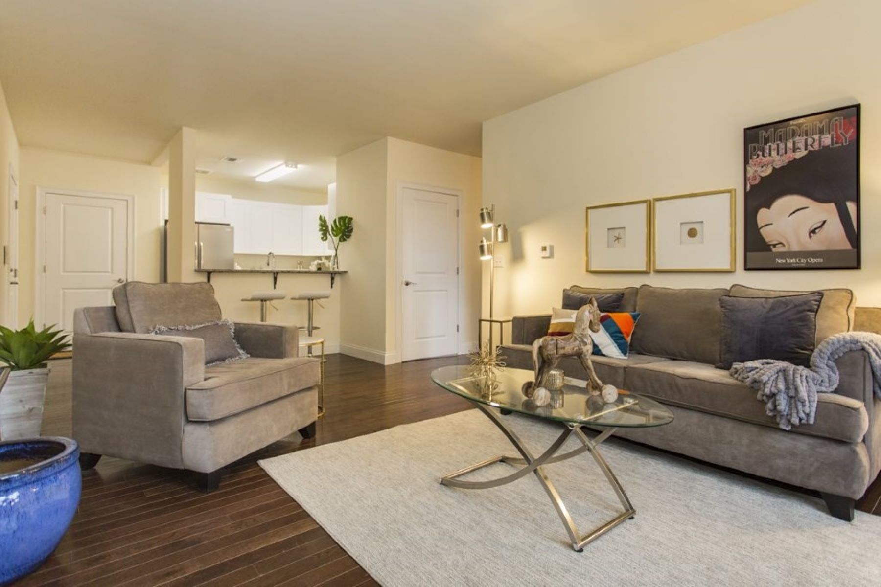 90 Clinton Avenue, #401