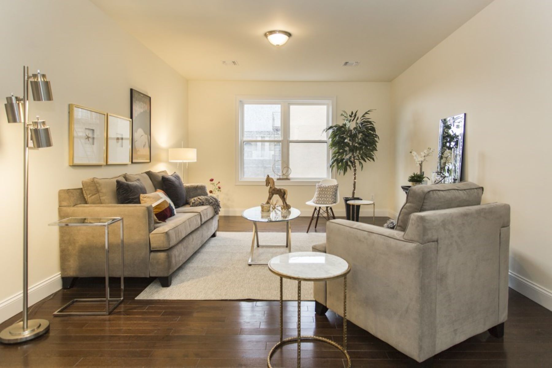 90 Clinton Avenue, #401
