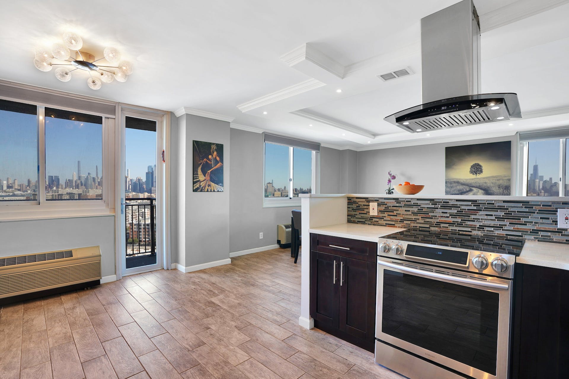 100 Manhattan Avenue, #806