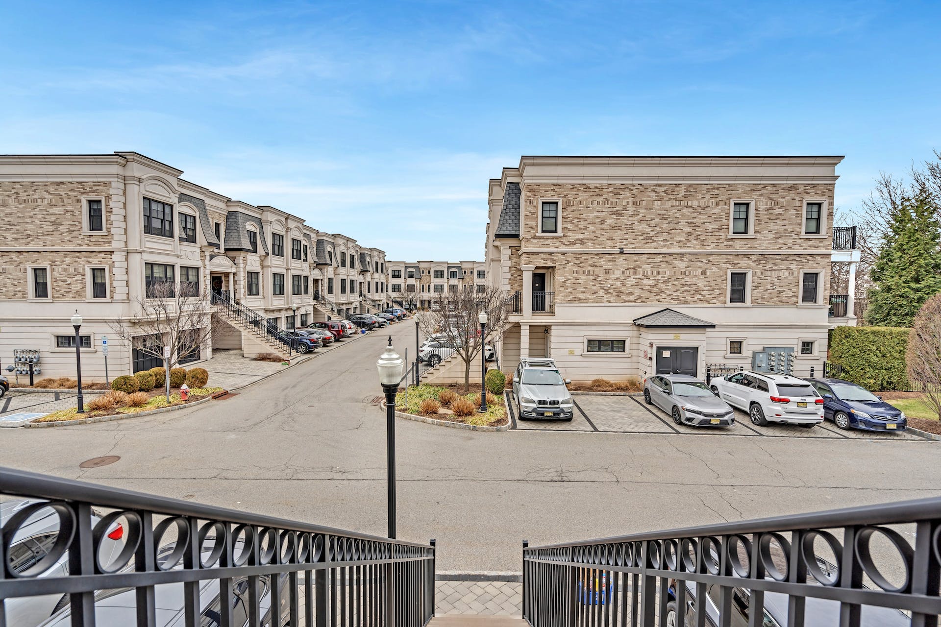 2 Marquis Court