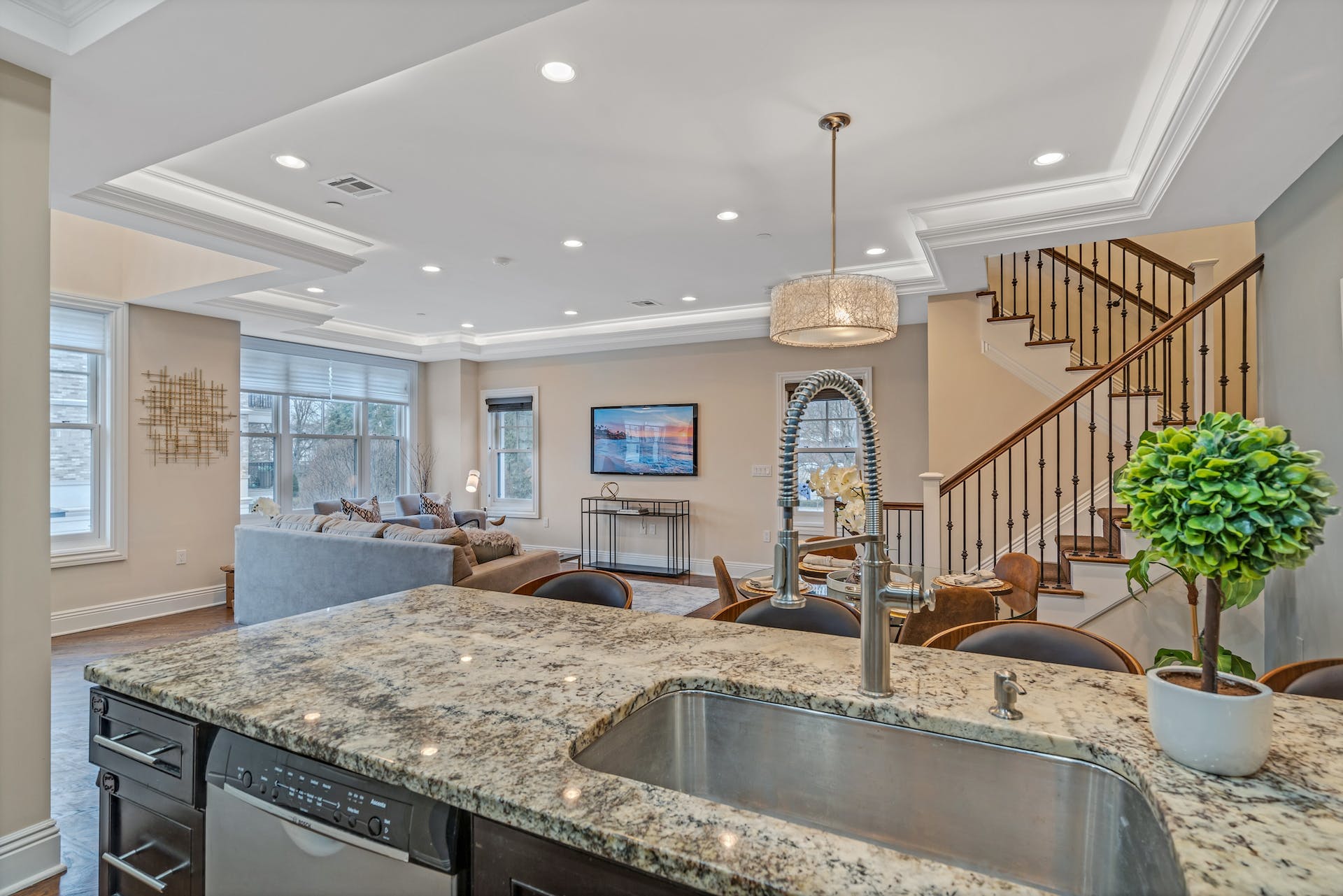 2 Marquis Court
