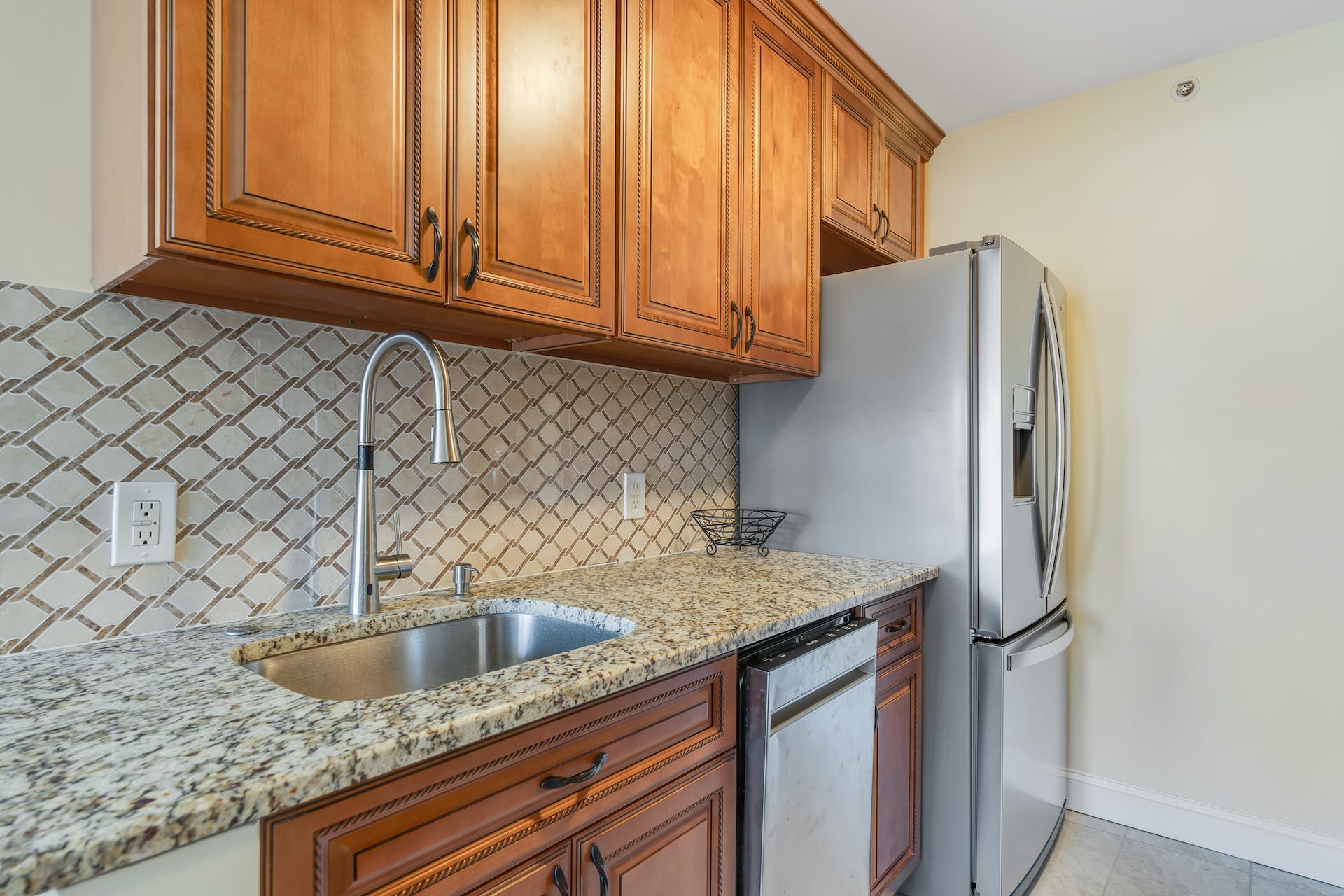 7410 Boulevard East, #4D