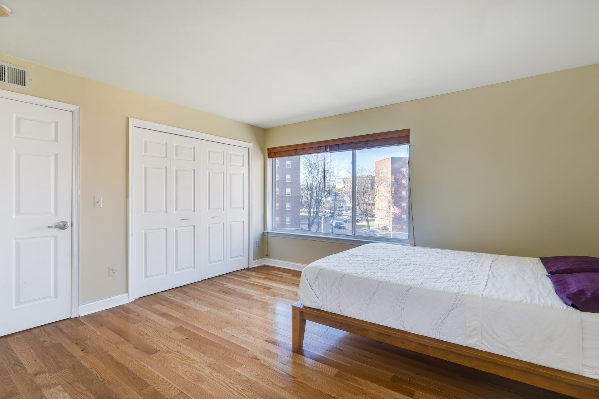 7410 Boulevard East, #4D