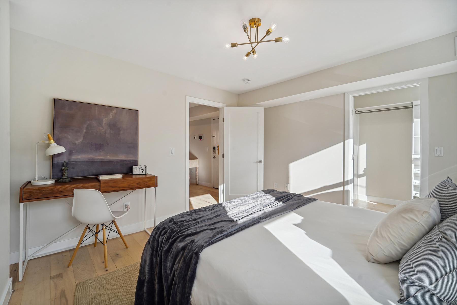 435 Jersey Avenue, #3