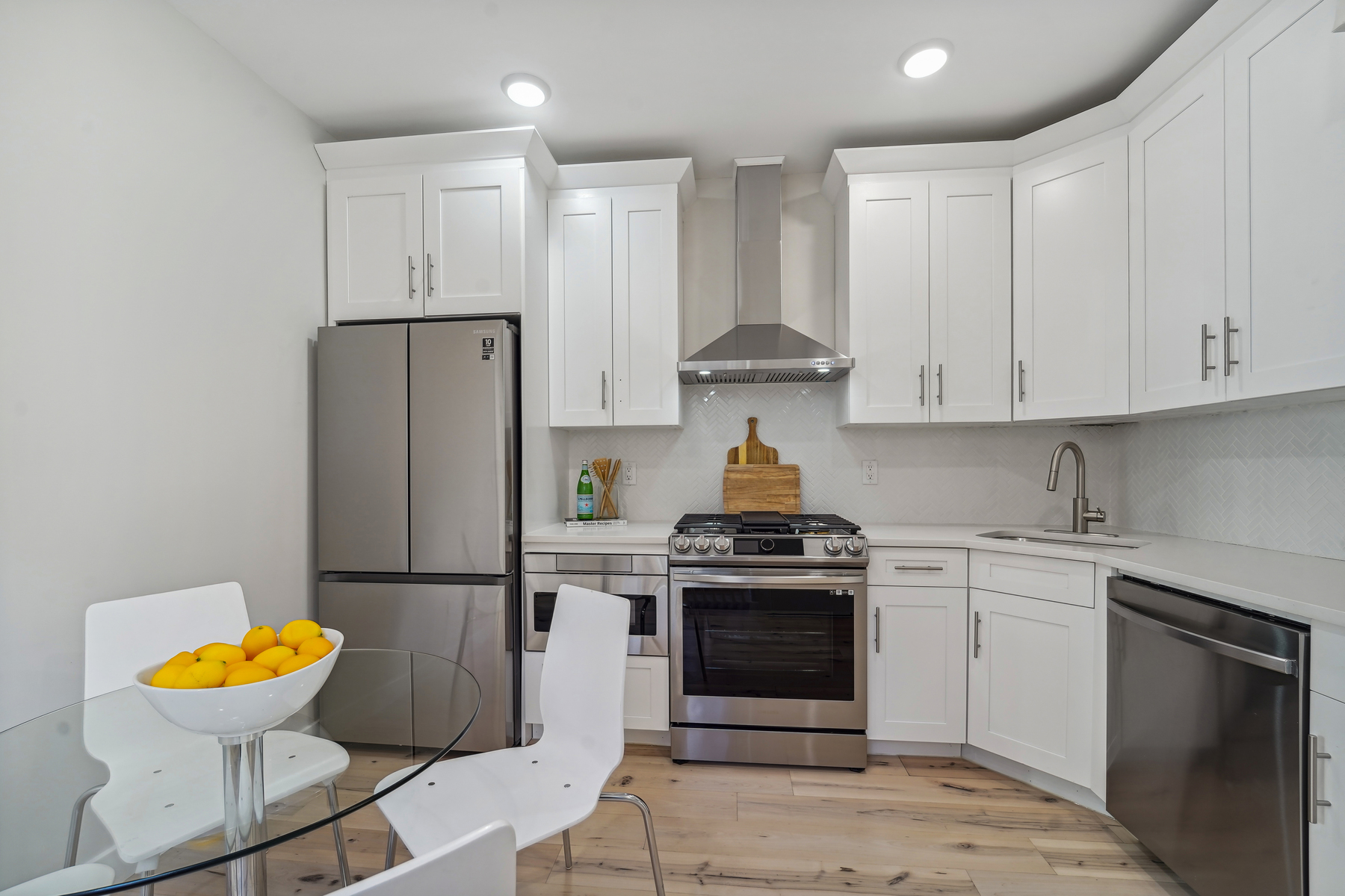 435 Jersey Avenue, #3