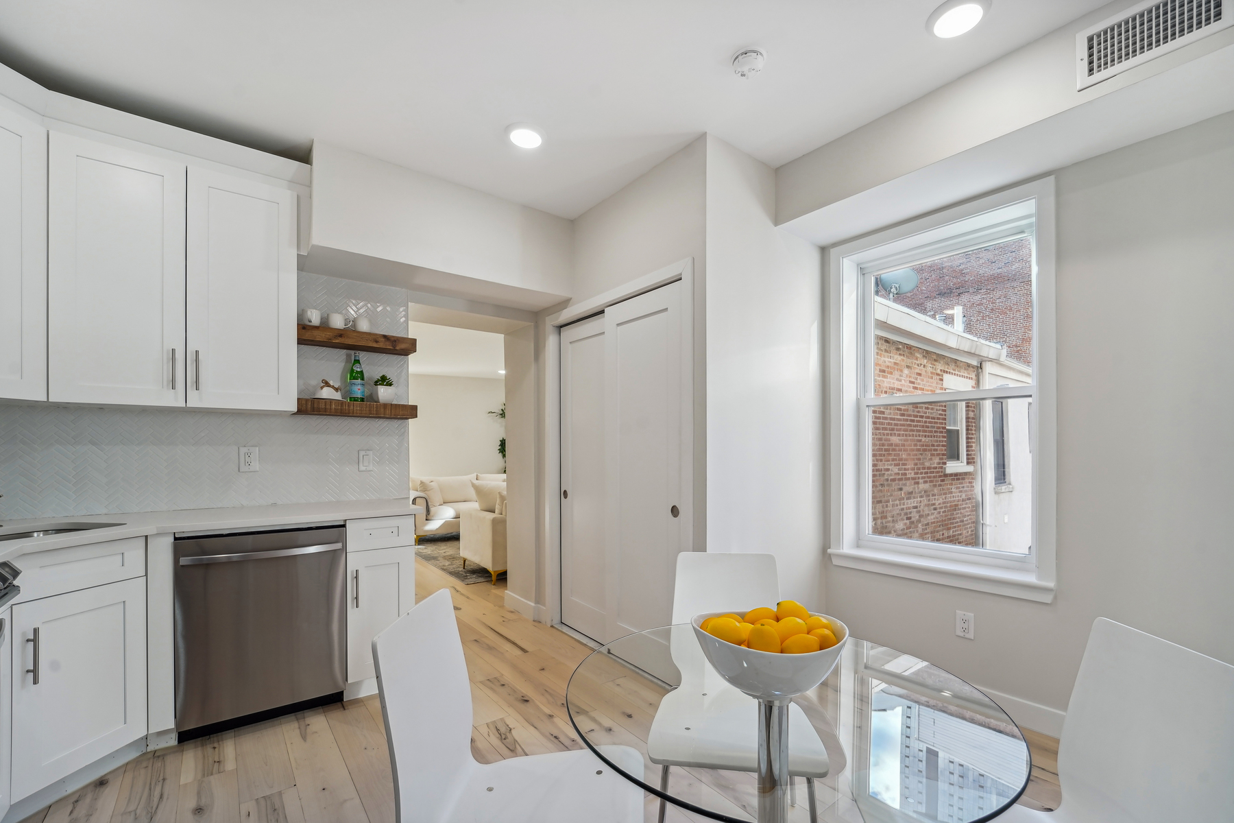 435 Jersey Avenue, #3