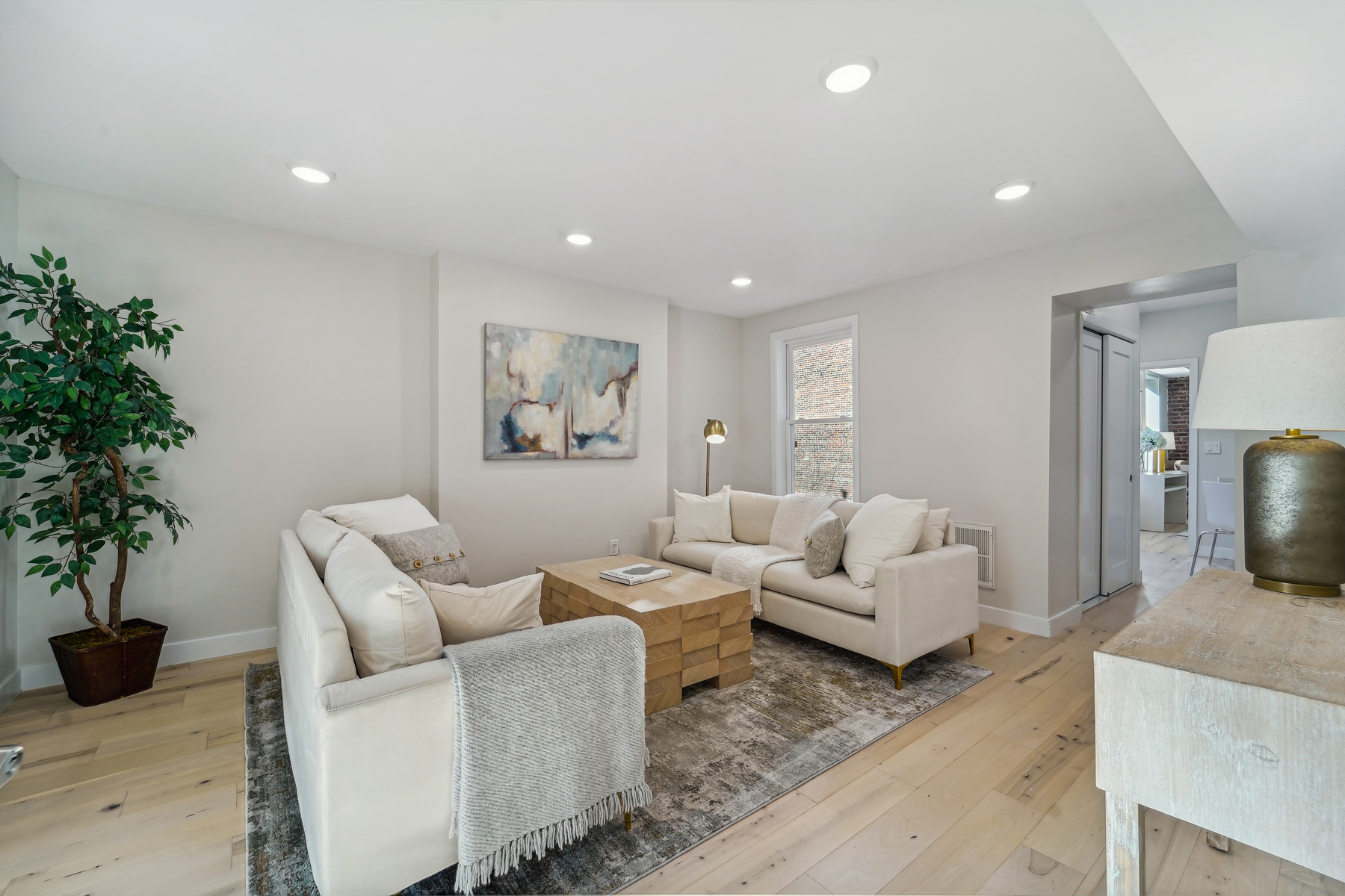 435 Jersey Avenue, #3