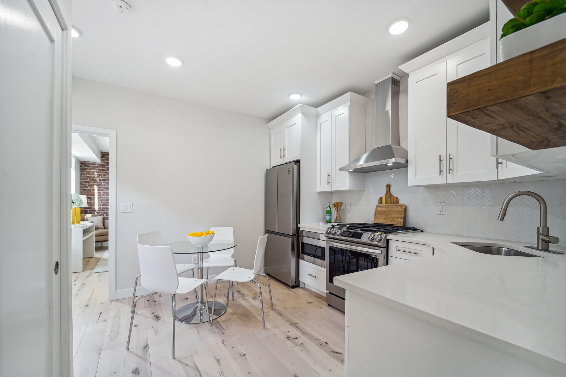 435 Jersey Avenue, #3