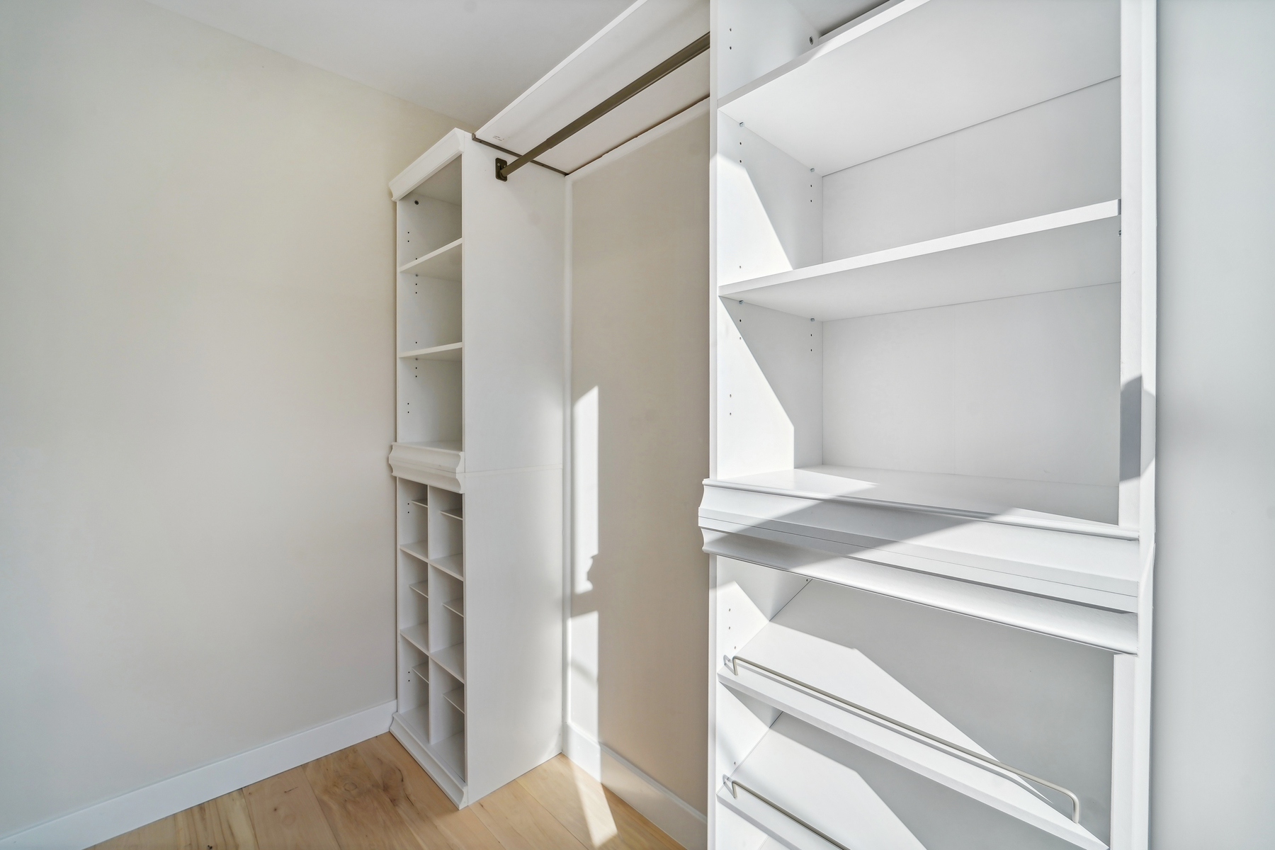 435 Jersey Avenue, #3