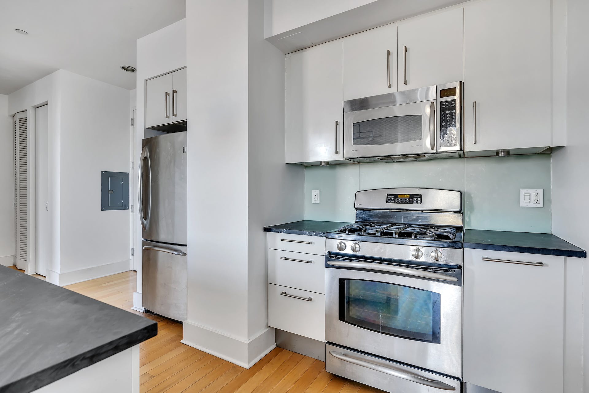4 Beacon Way, #400