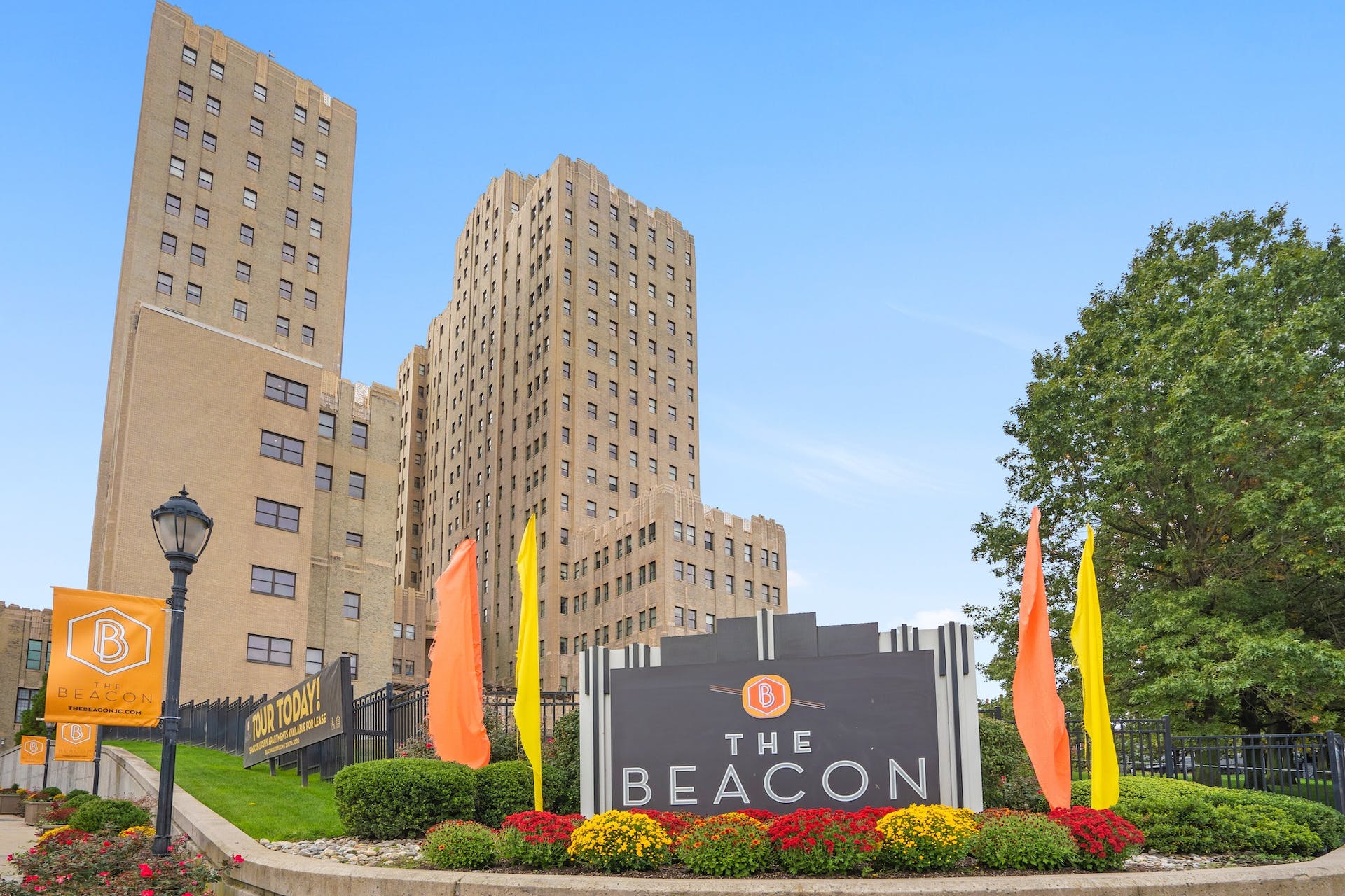 4 Beacon Way, #400