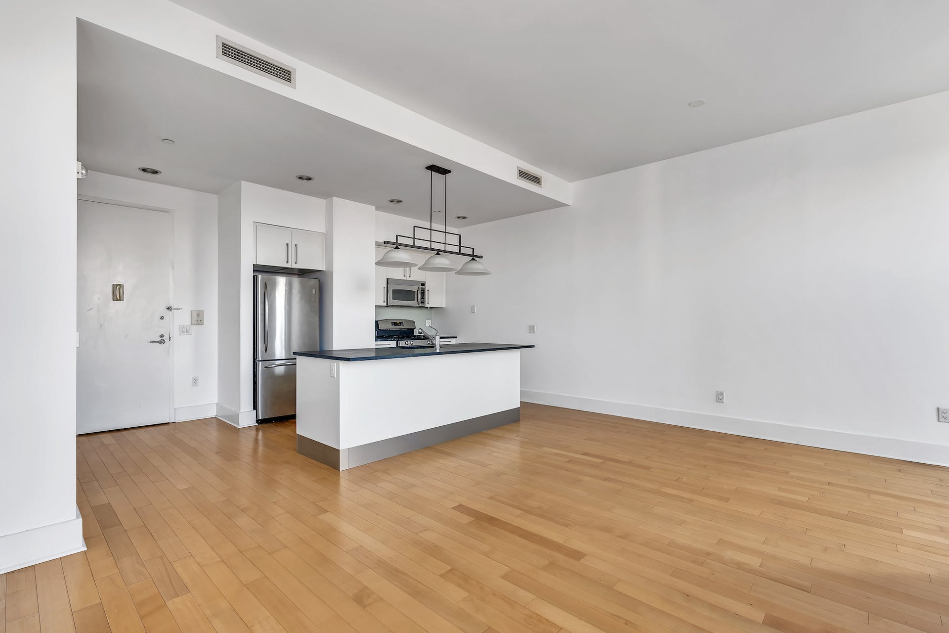 4 Beacon Way, #400