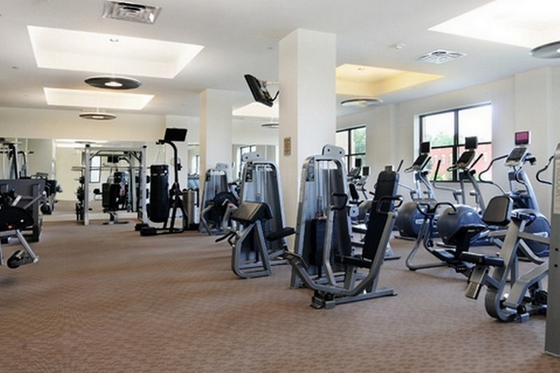 4 Beacon Way, #400