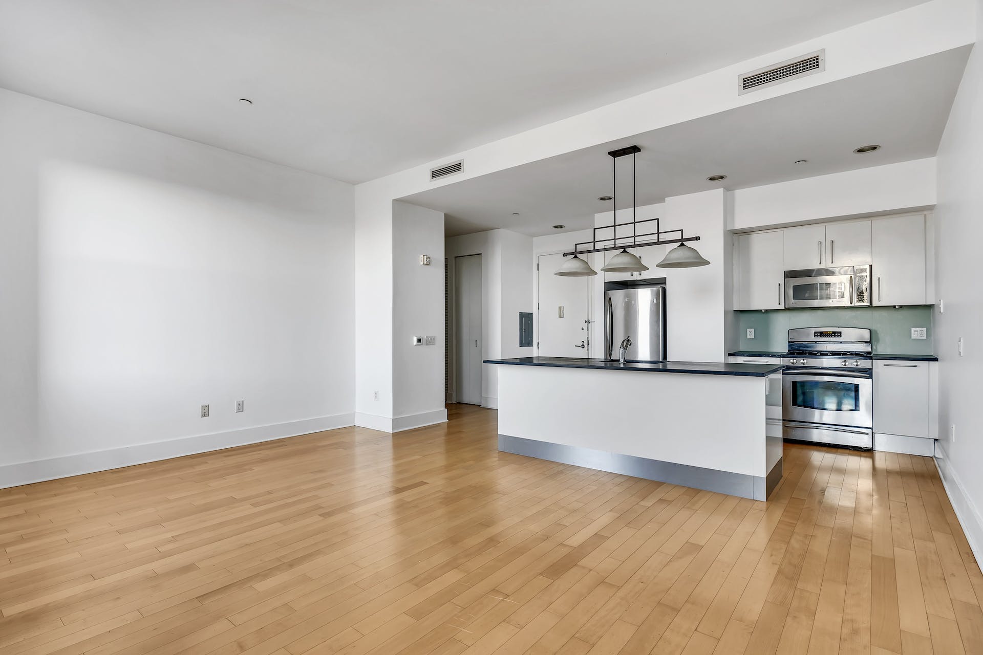 4 Beacon Way, #400