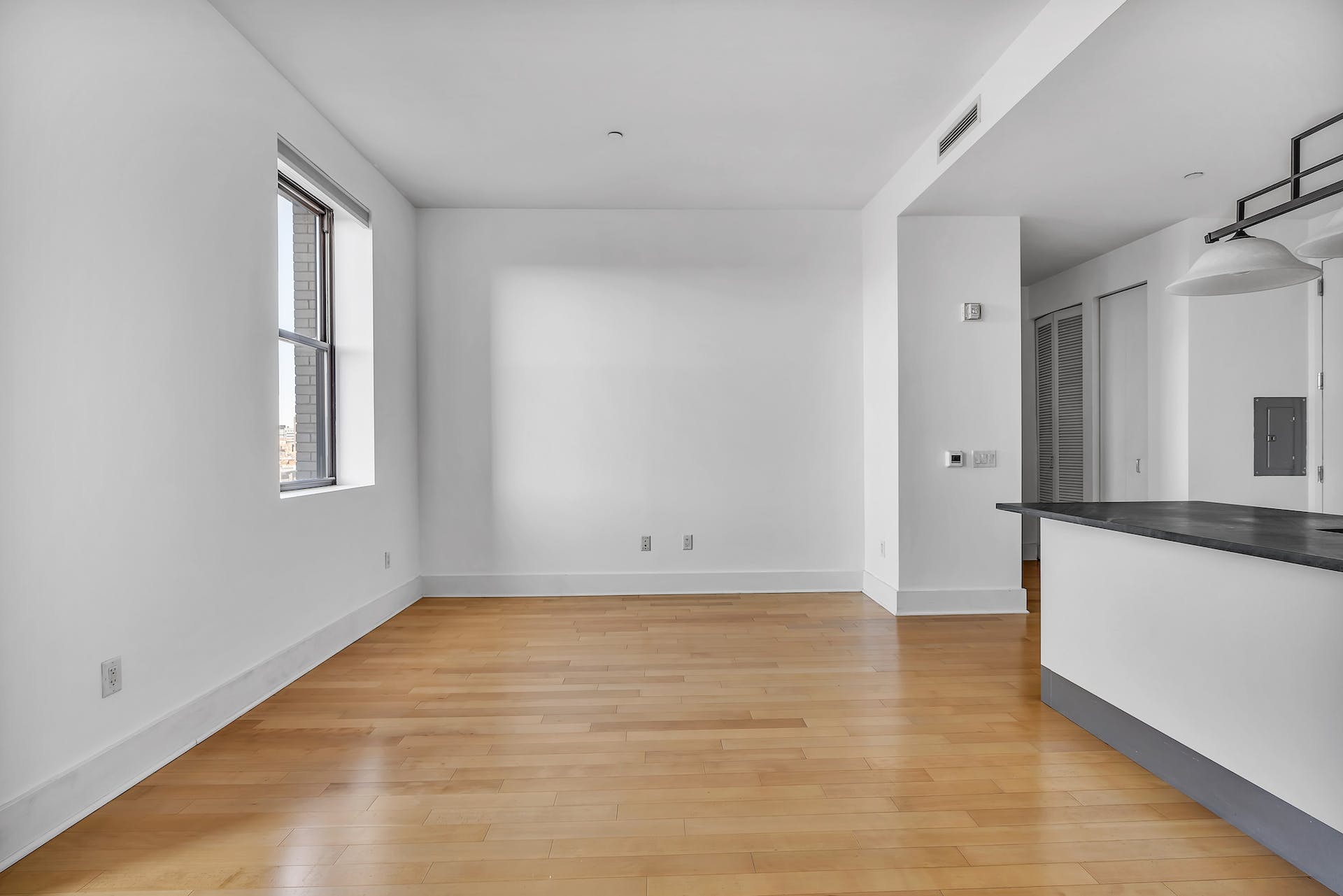 4 Beacon Way, #400
