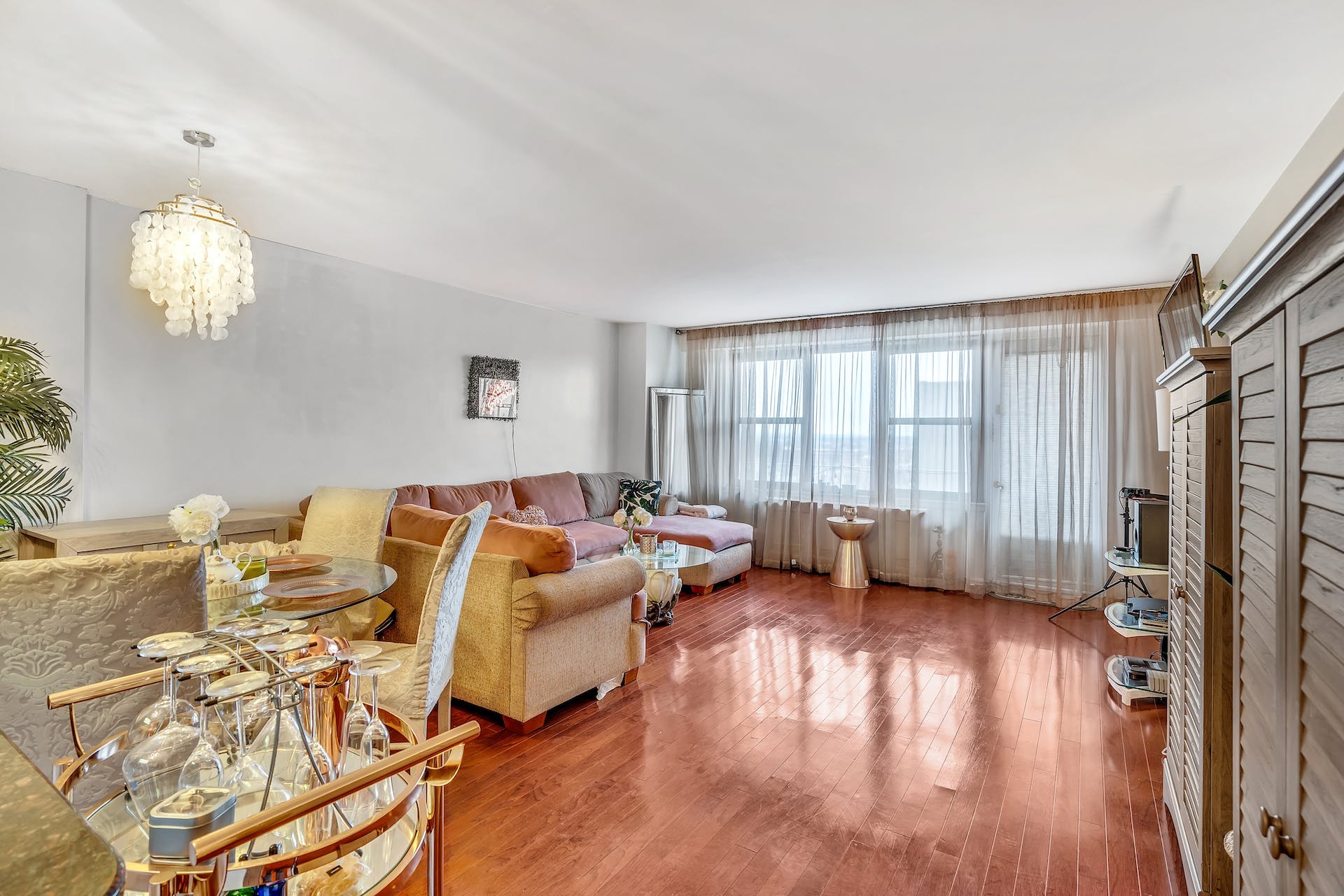285 Aycrigg Avenue, #11B