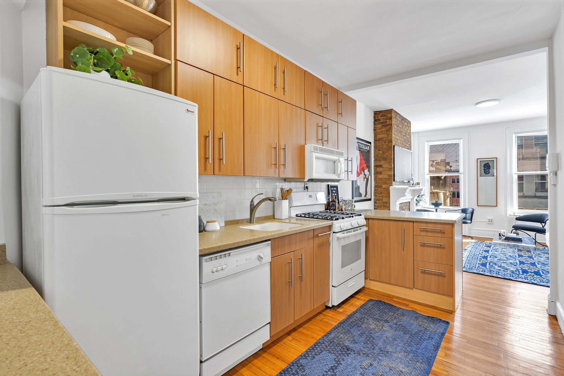 126 Madison Street, #4