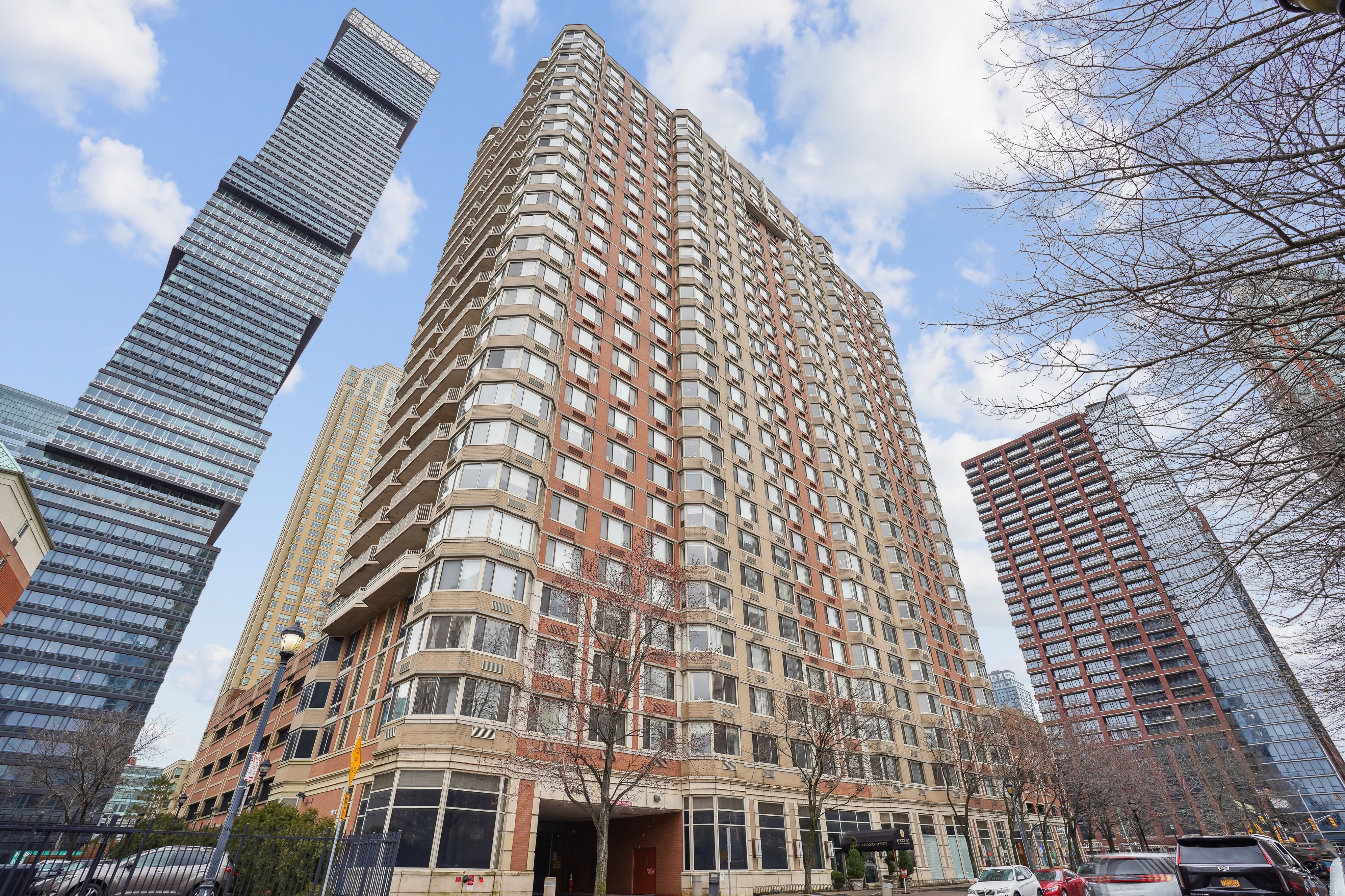 1 2nd St Unit# 1408