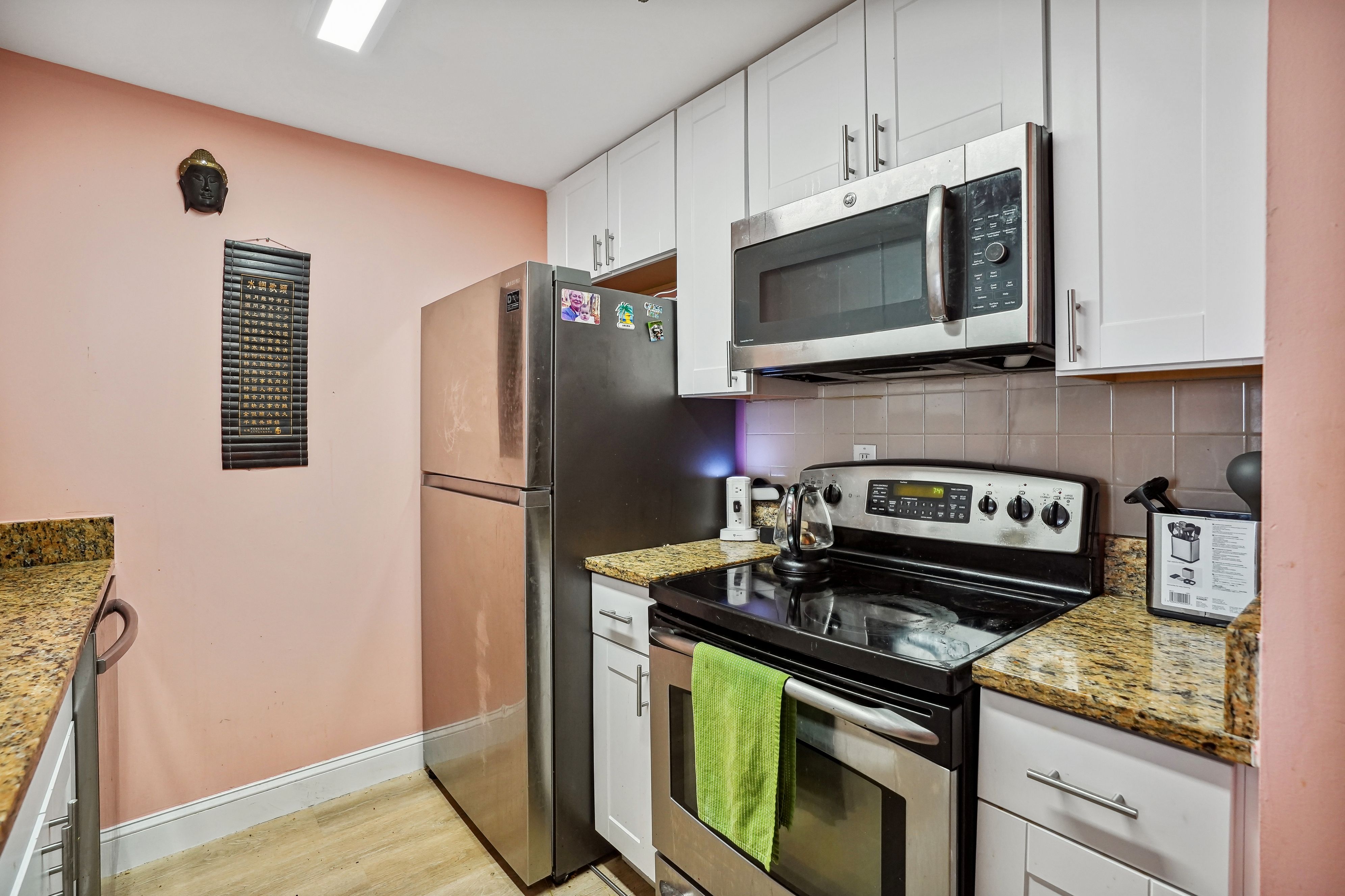 1 2nd St Unit# 1408