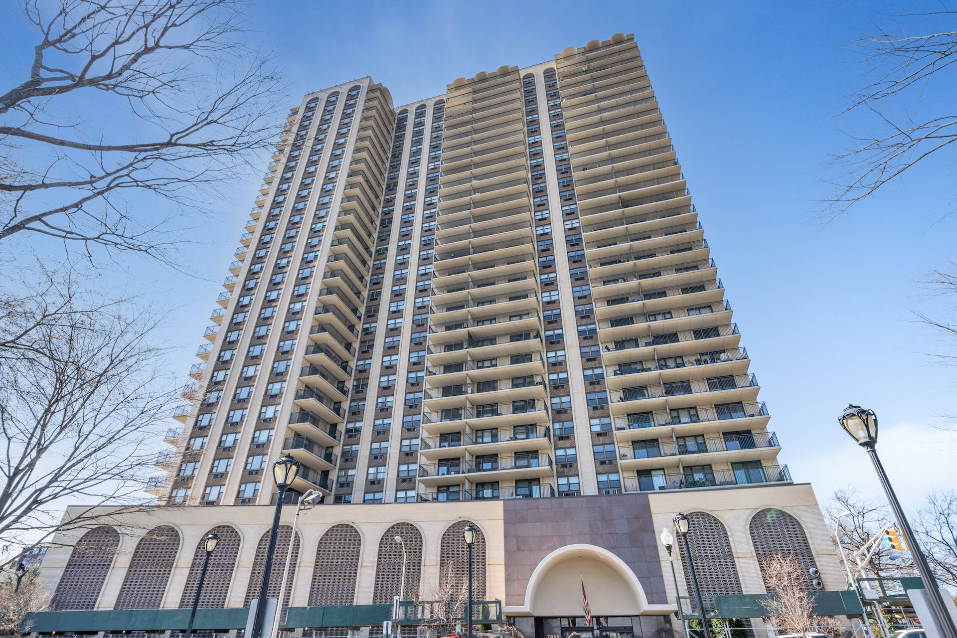 7855 Blvd East Unit# 23C