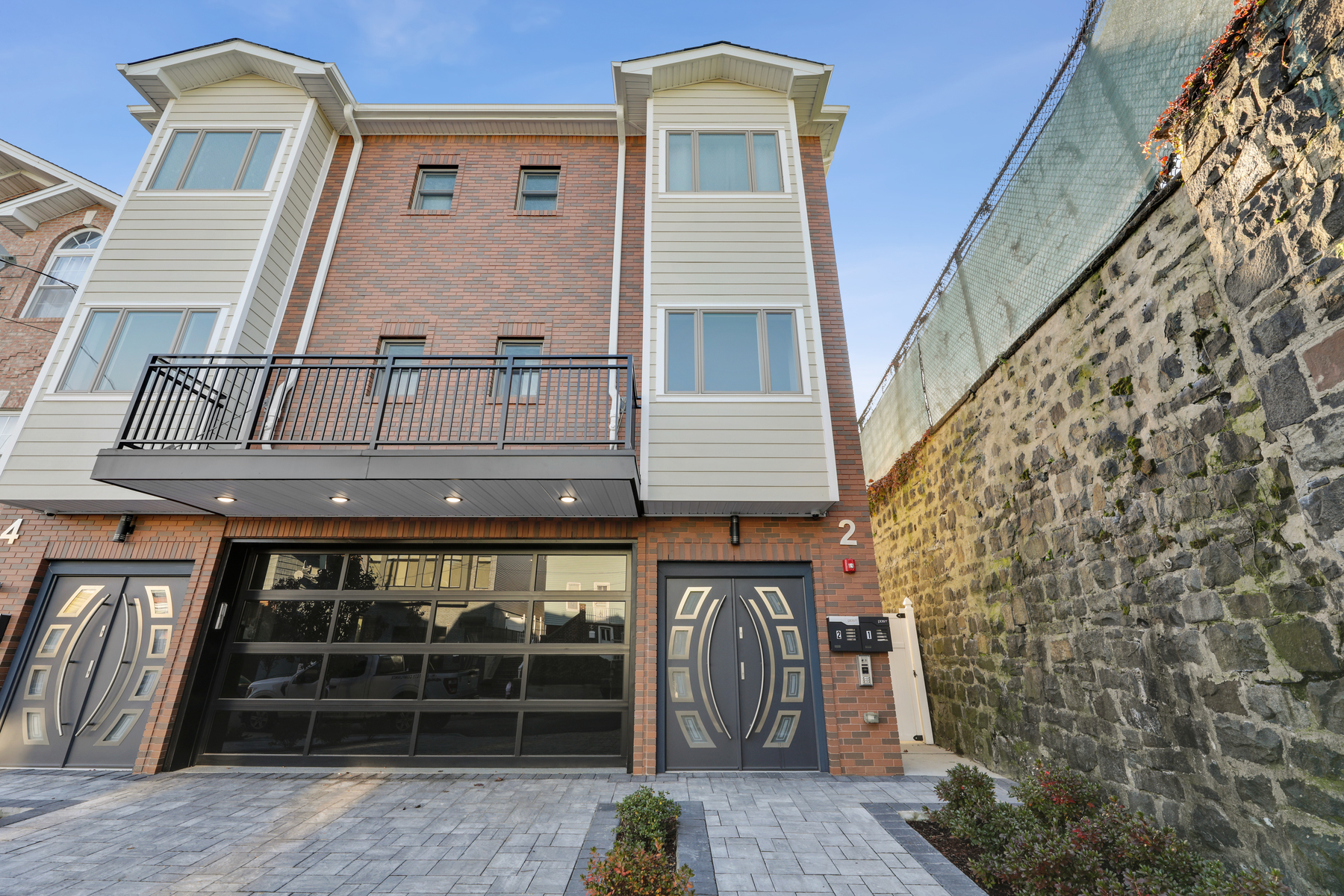 2 Holmes Avenue, Unit B 