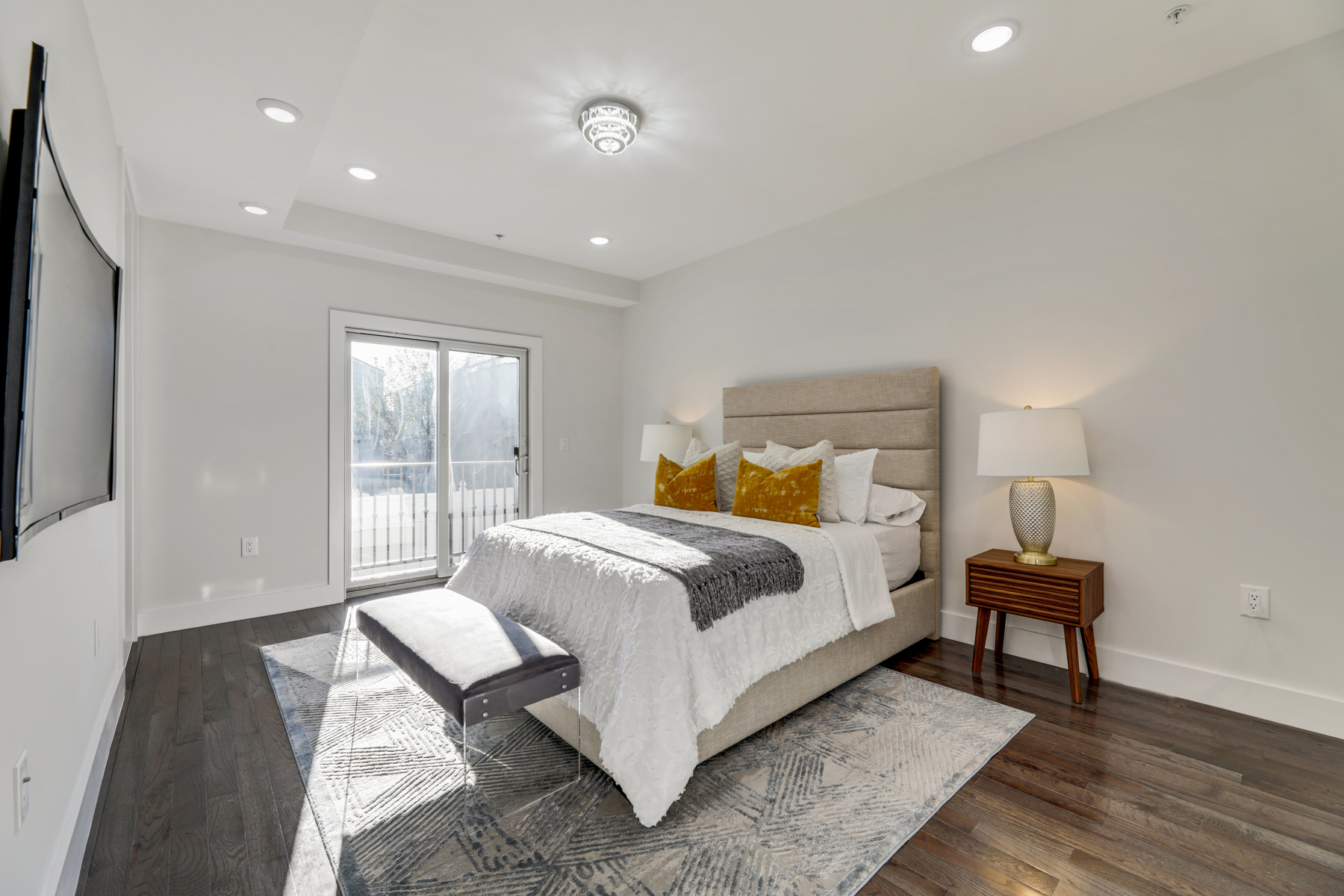 2 Holmes Avenue, Unit B 