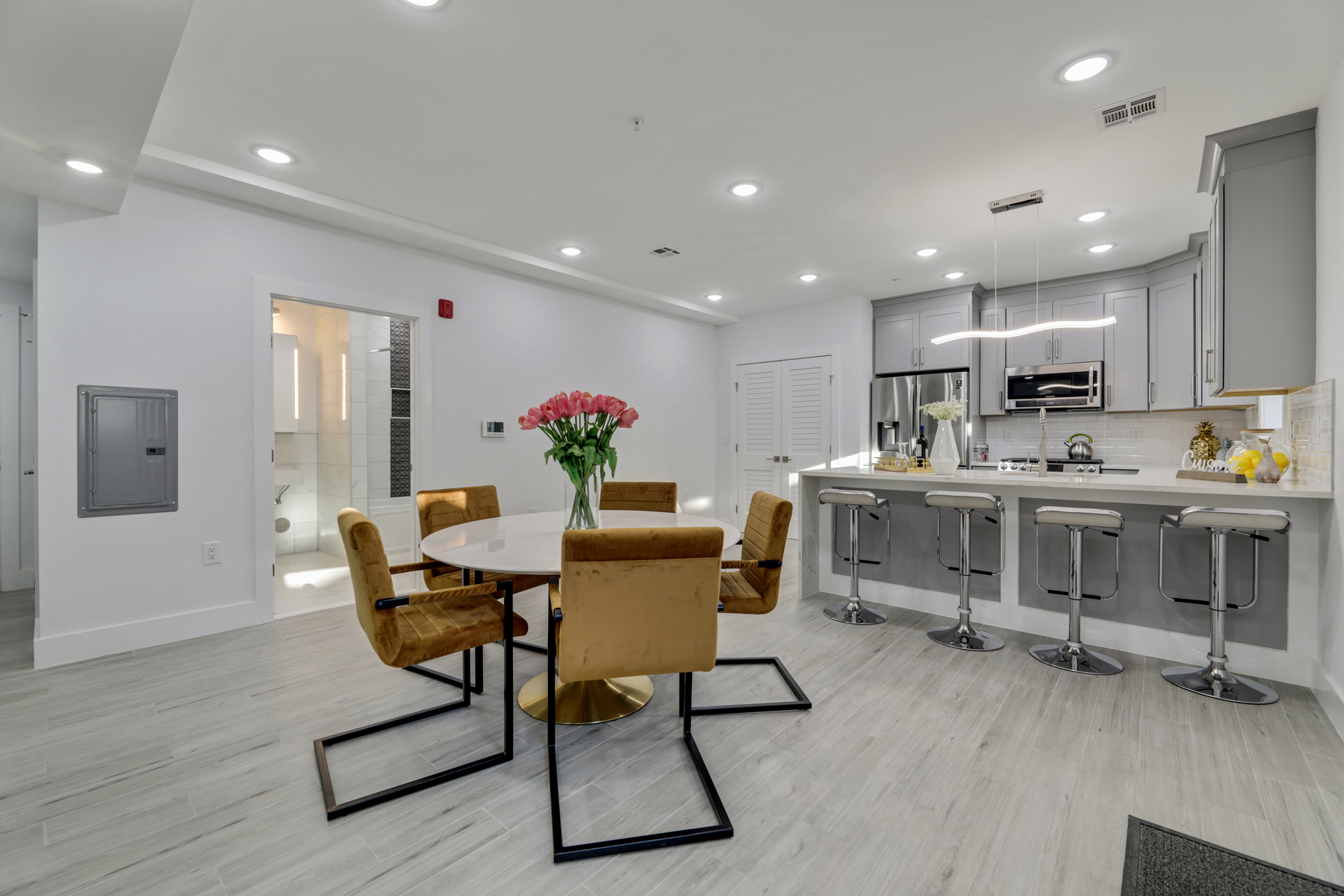 2 Holmes Avenue, Unit B 