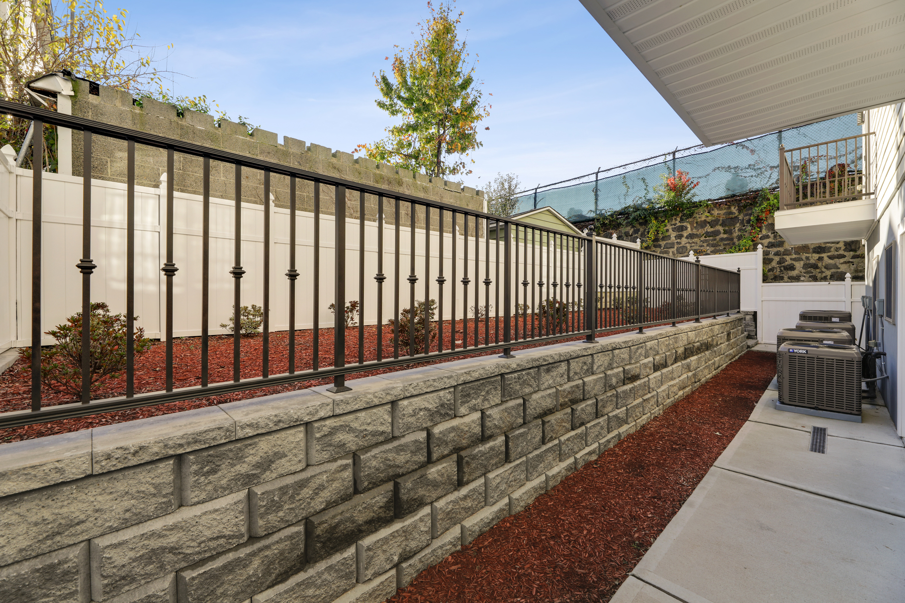 2 Holmes Avenue, Unit B 