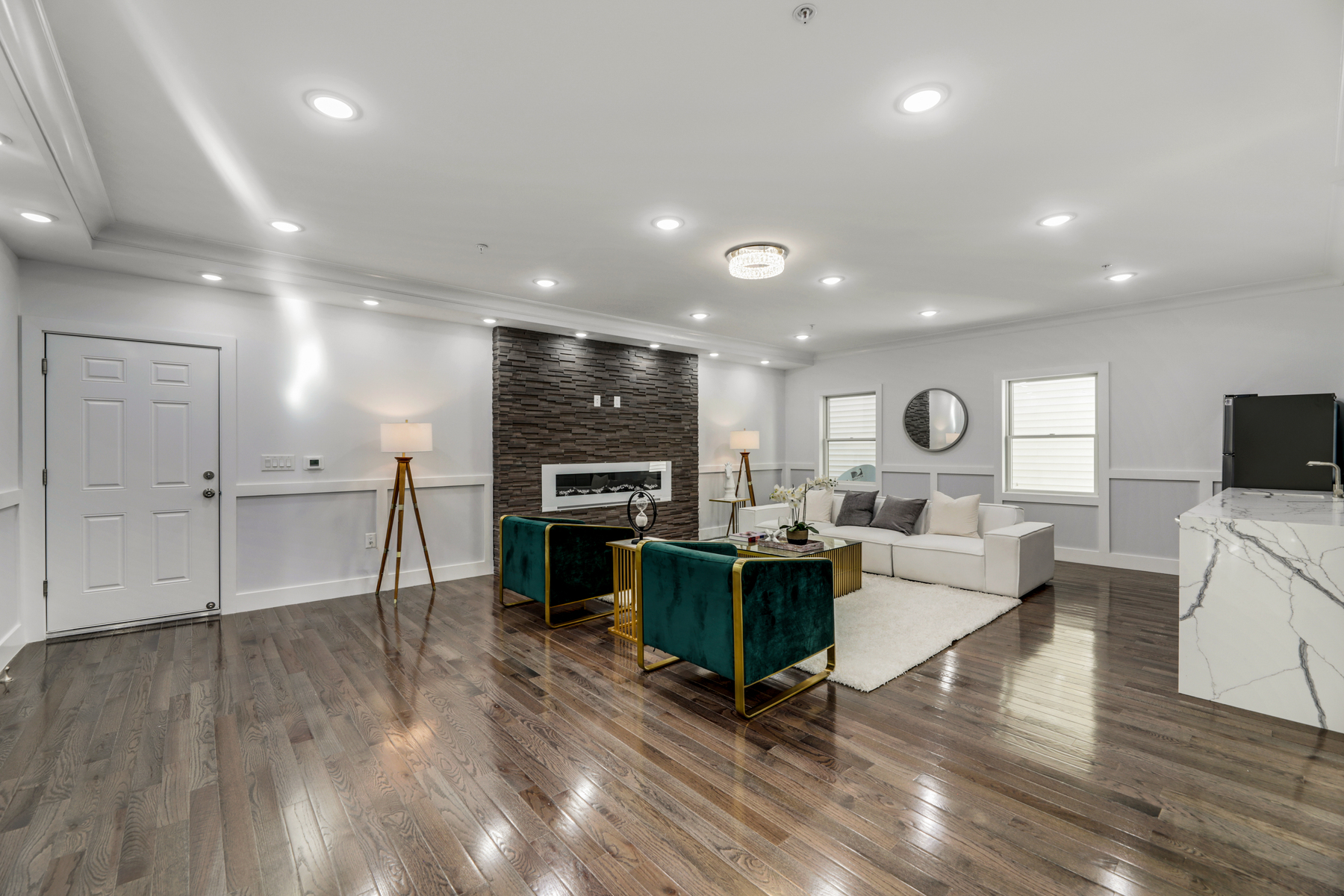 2 Holmes Avenue, Unit B 