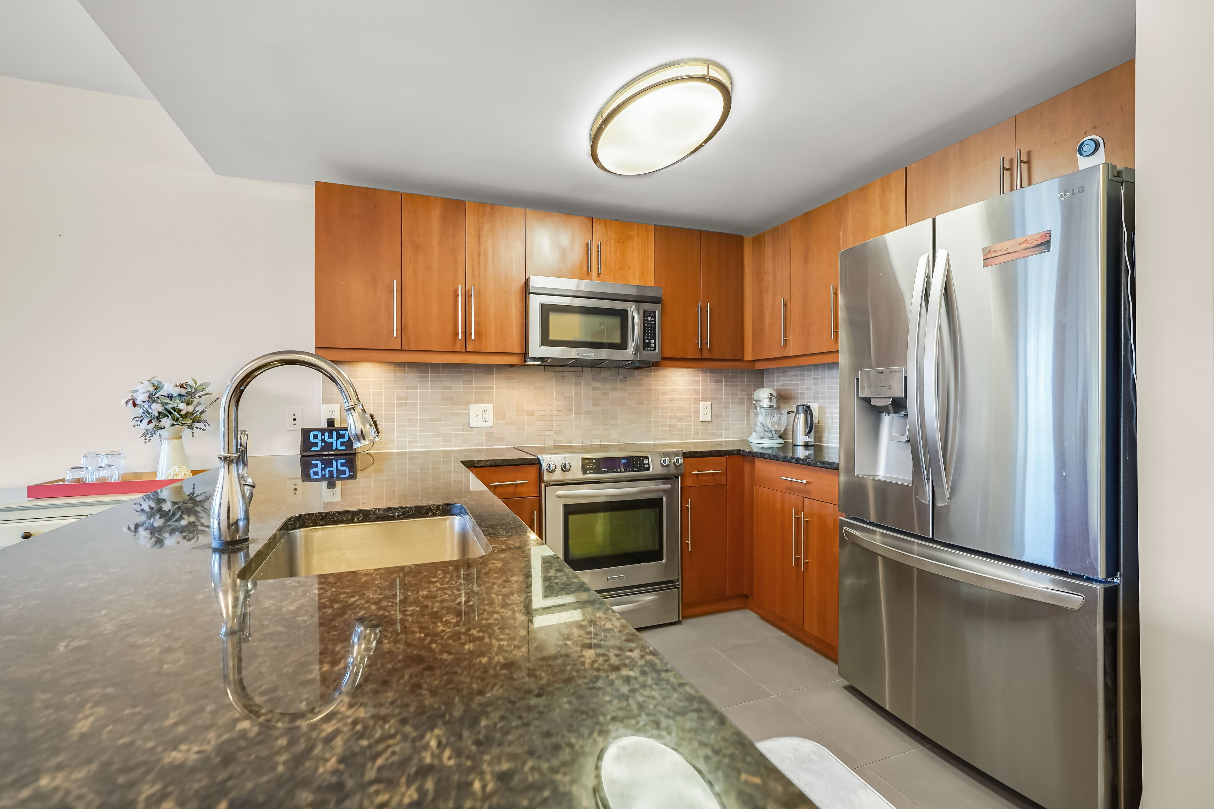 88 Morgan St Unit# 906