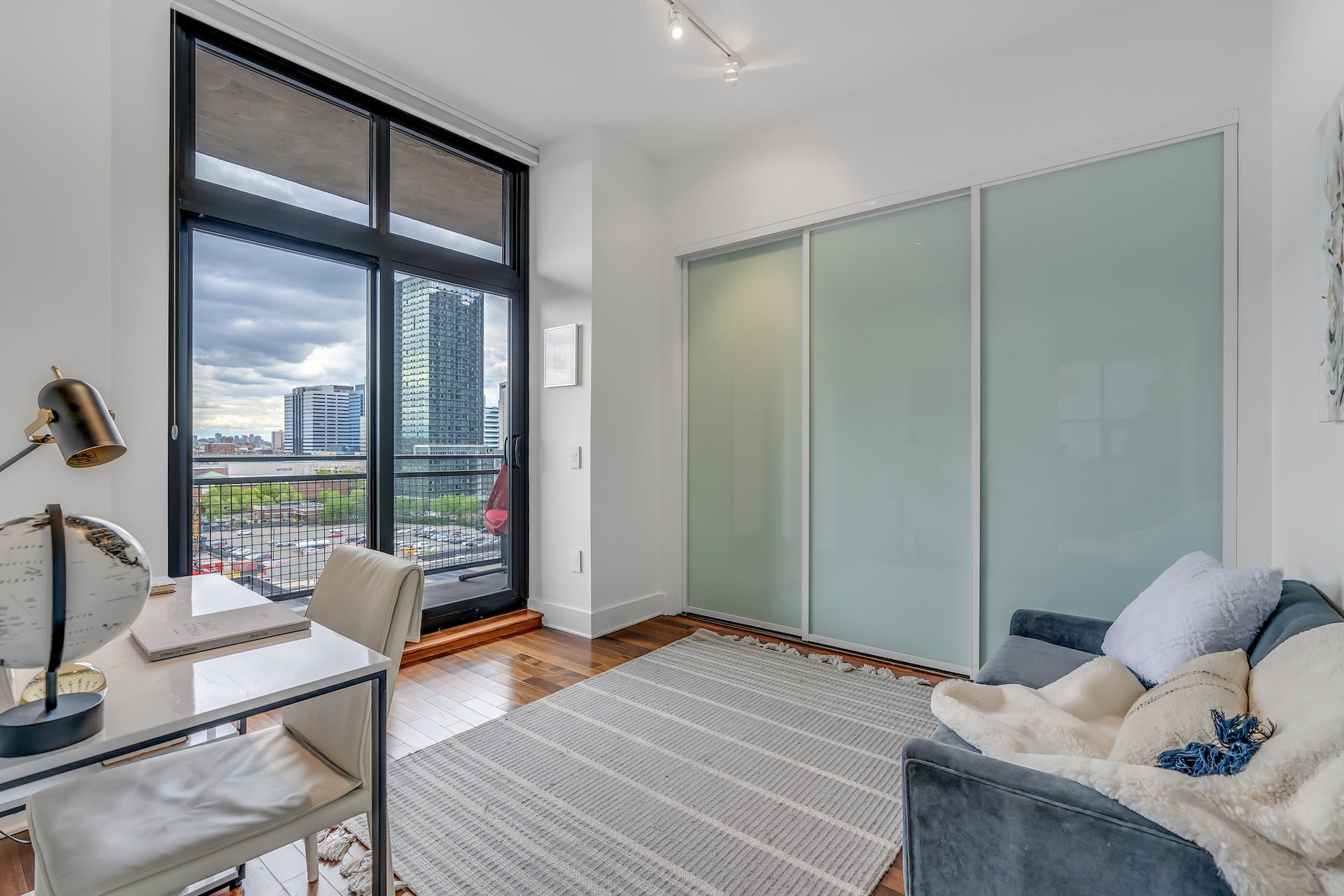 159 2nd St Unit# 904
