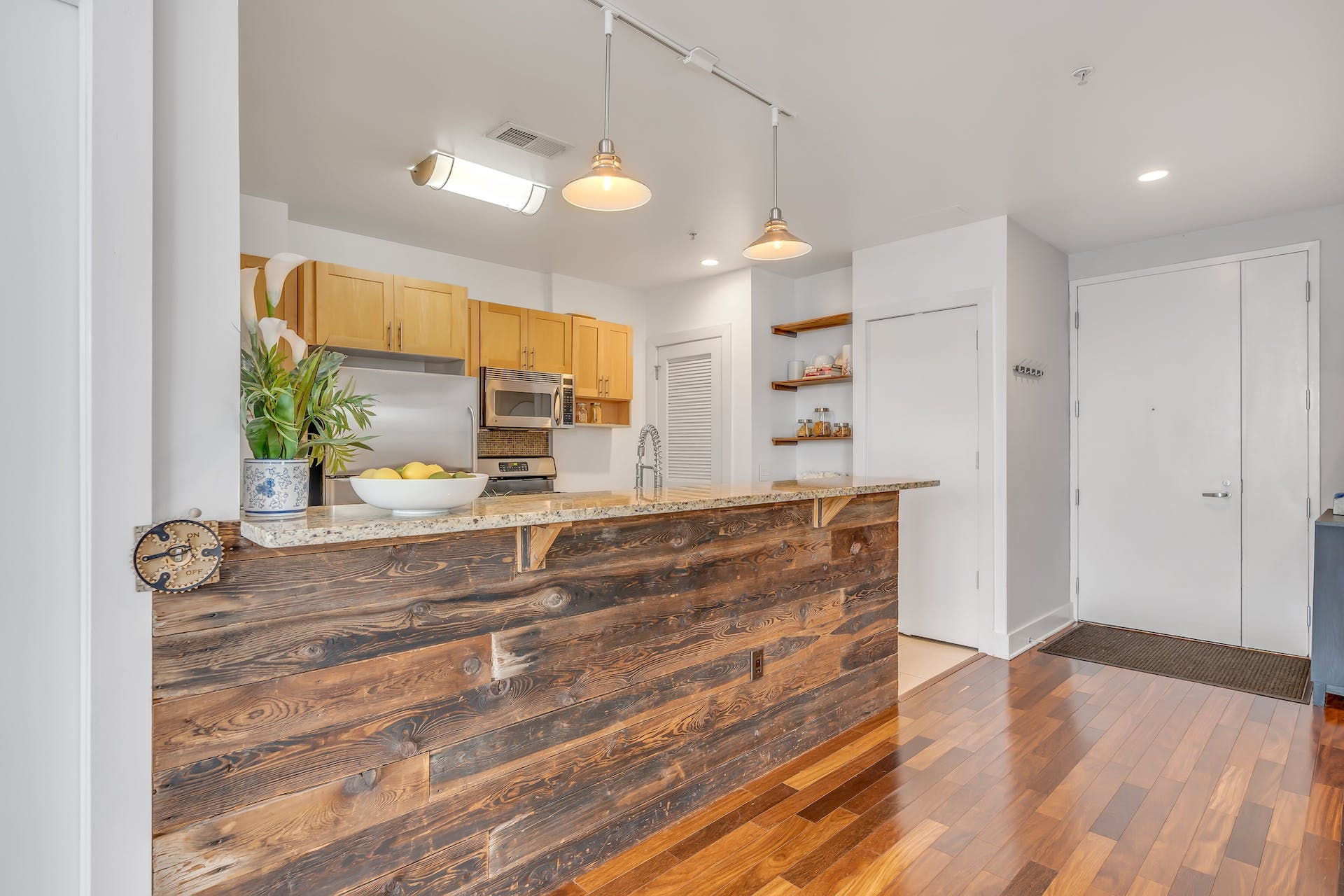 159 2nd St Unit# 904